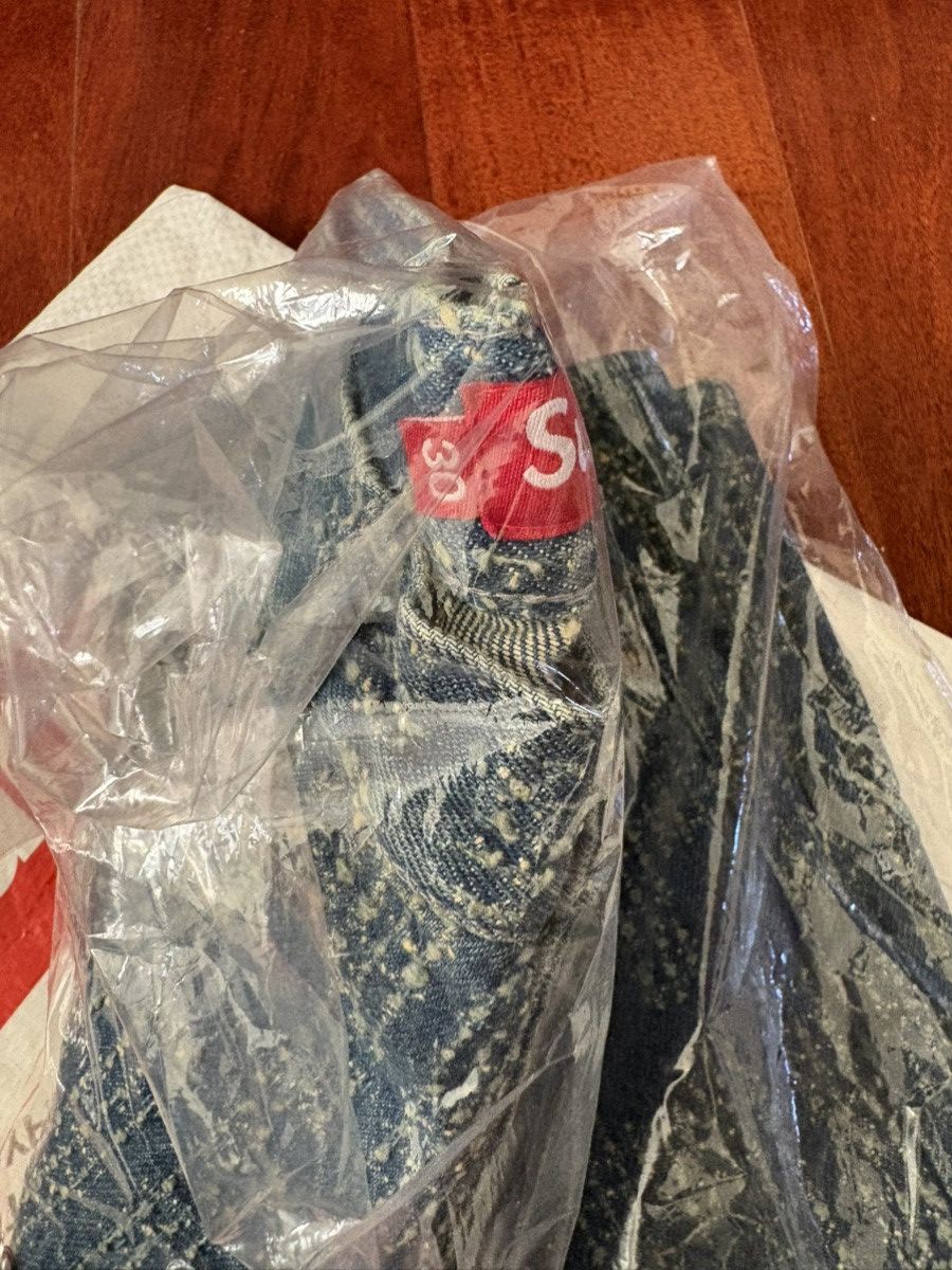 Supreme Supreme needle punch regular jean 30 New Size US 30 / EU 46 - 3 Thumbnail