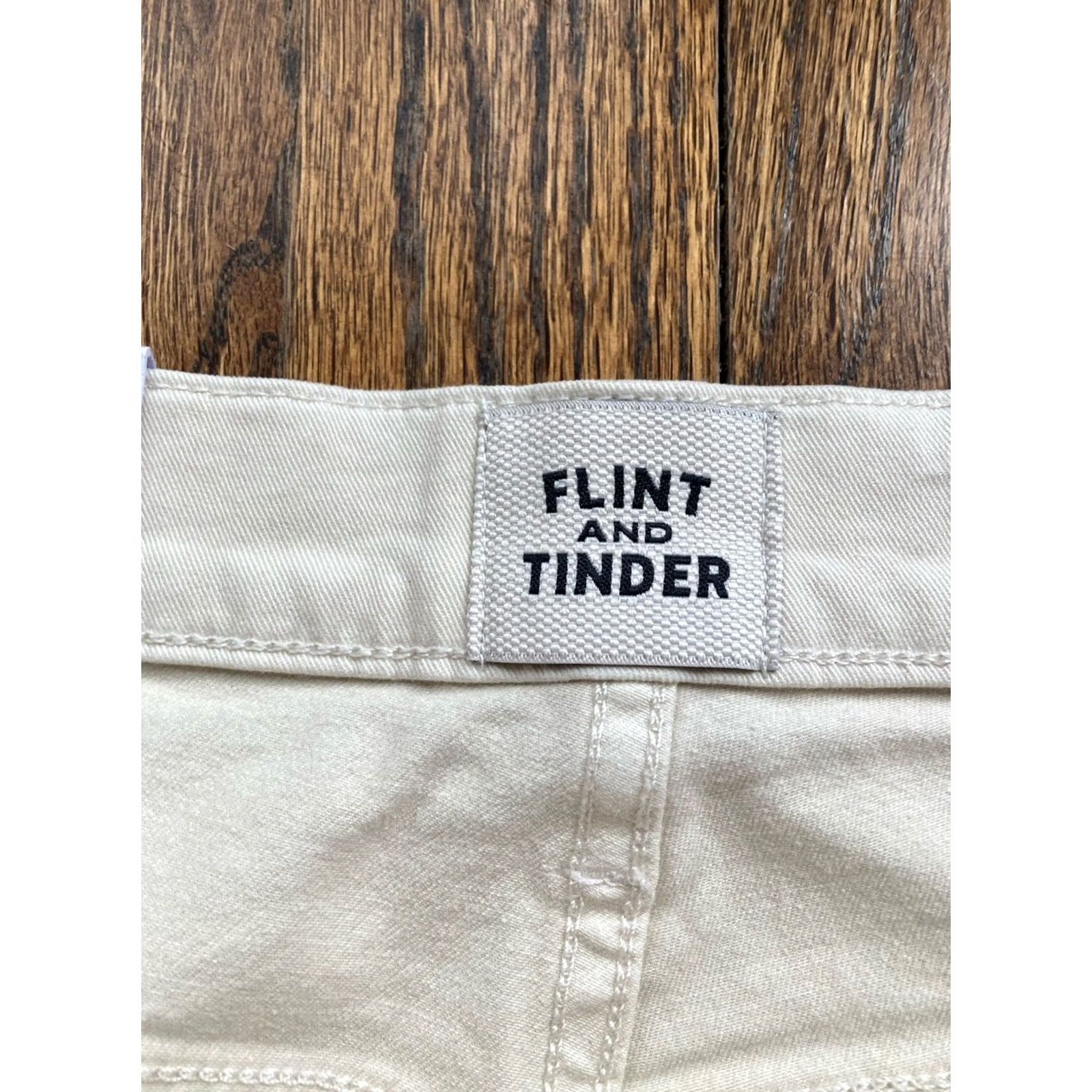 Flint And Tinder Flint and Tinder Pants Slim Fit Chino 31x32 Beige 5 Pocket Flat Front Zip Casual Mens Regular Inseam 32 NWT Size US 31 - 6 Thumbnail