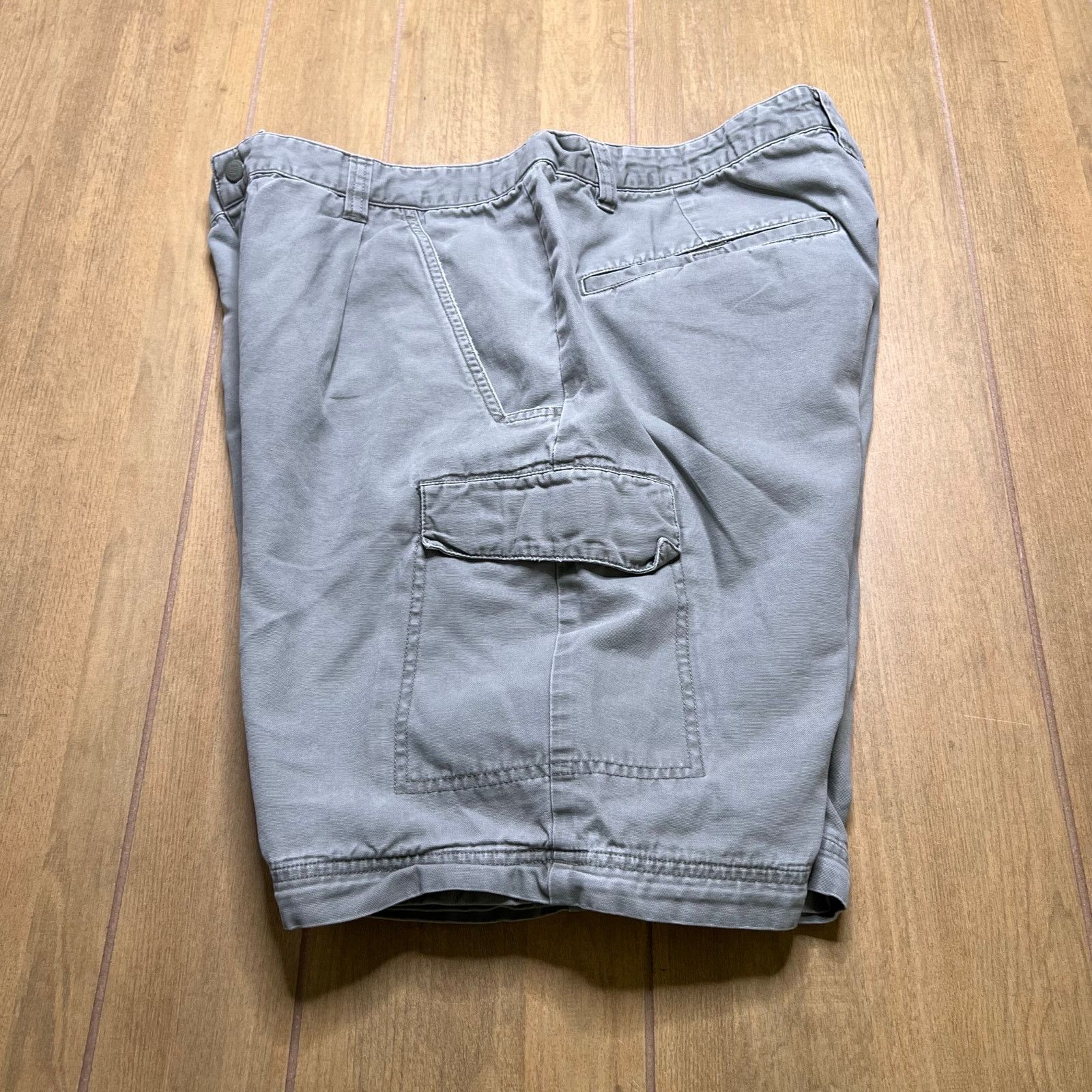 Columbia Columbia Sportswear Cargo Shorts Pockets Men's Sz 38 fits 36 Size US 38 / EU 54 - 3 Thumbnail
