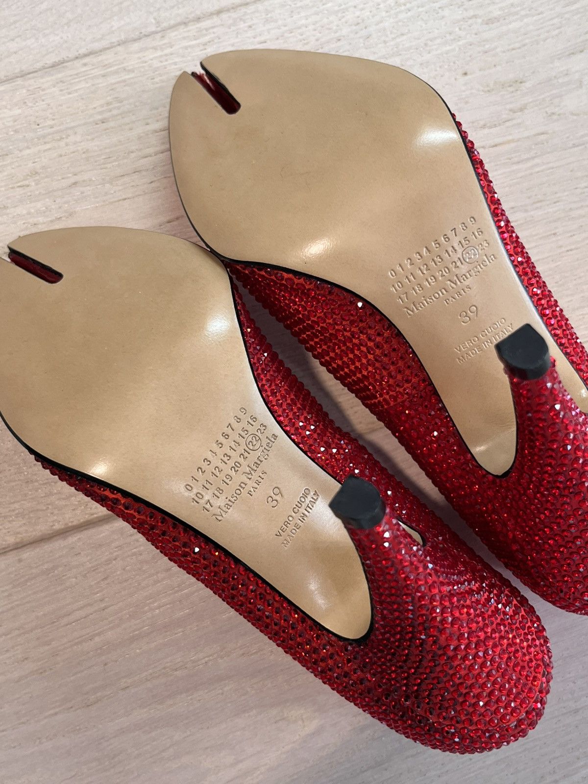 Maison Margiela Maison Margiela Tabi 110mm rhinestone-embellished pumps Size US 9 / IT 39 - 5 Thumbnail