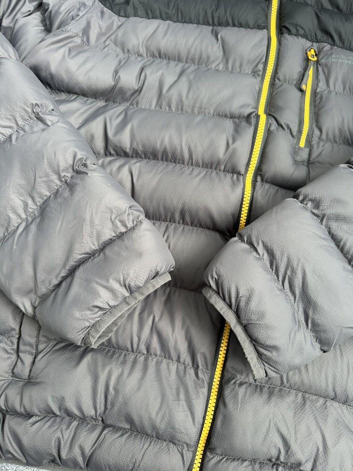 Mountain Hardwear Mountain Warehouse Grey Winter Puffer Jacket Outdoor Size M Size US M / EU 48-50 / 2 - 8 Thumbnail