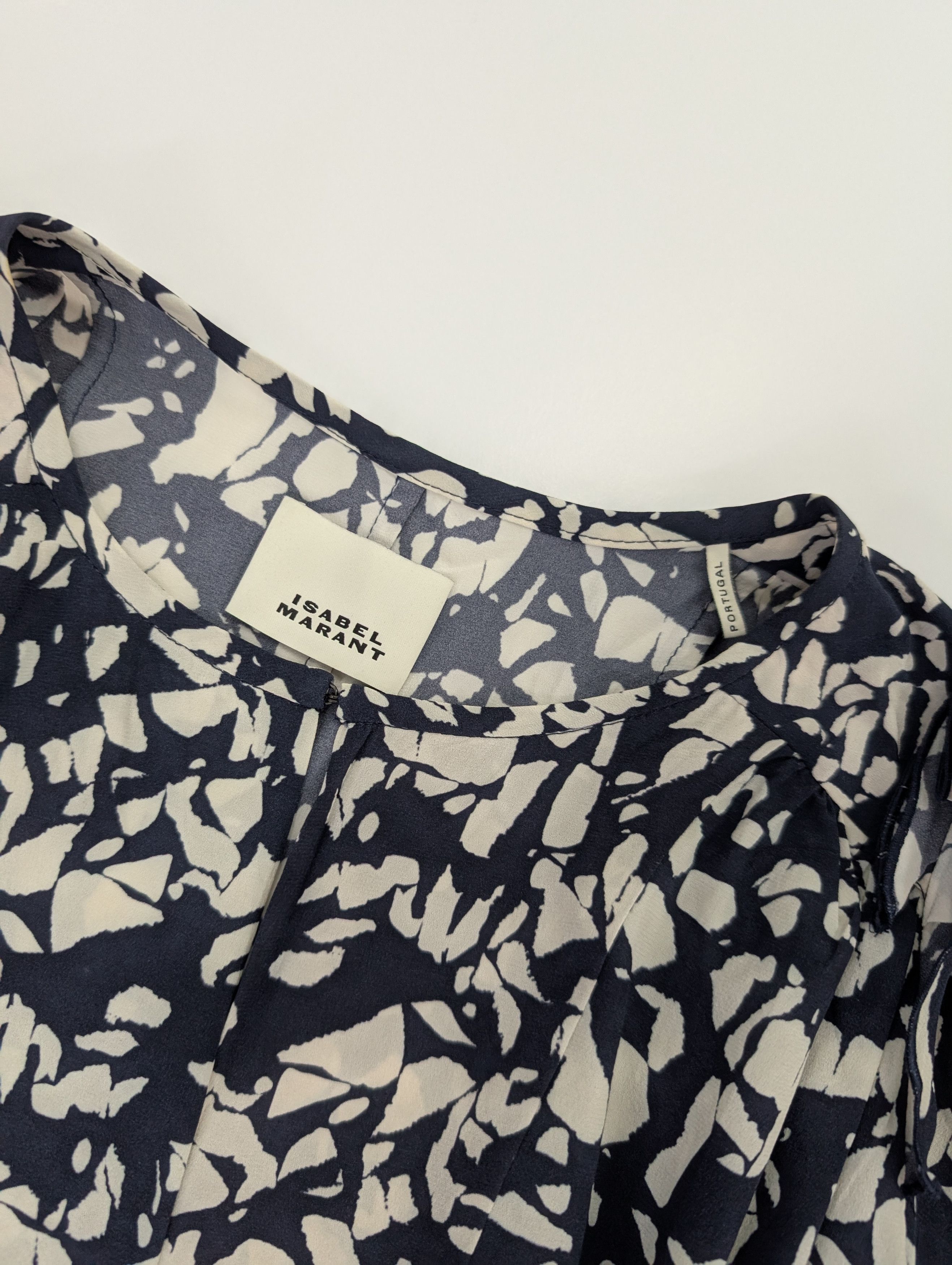 Isabel Marant Isabel Marant Navy Silk Sakura Print Blouse Size XS / US 0-2 / IT 36-38 - 6 Thumbnail