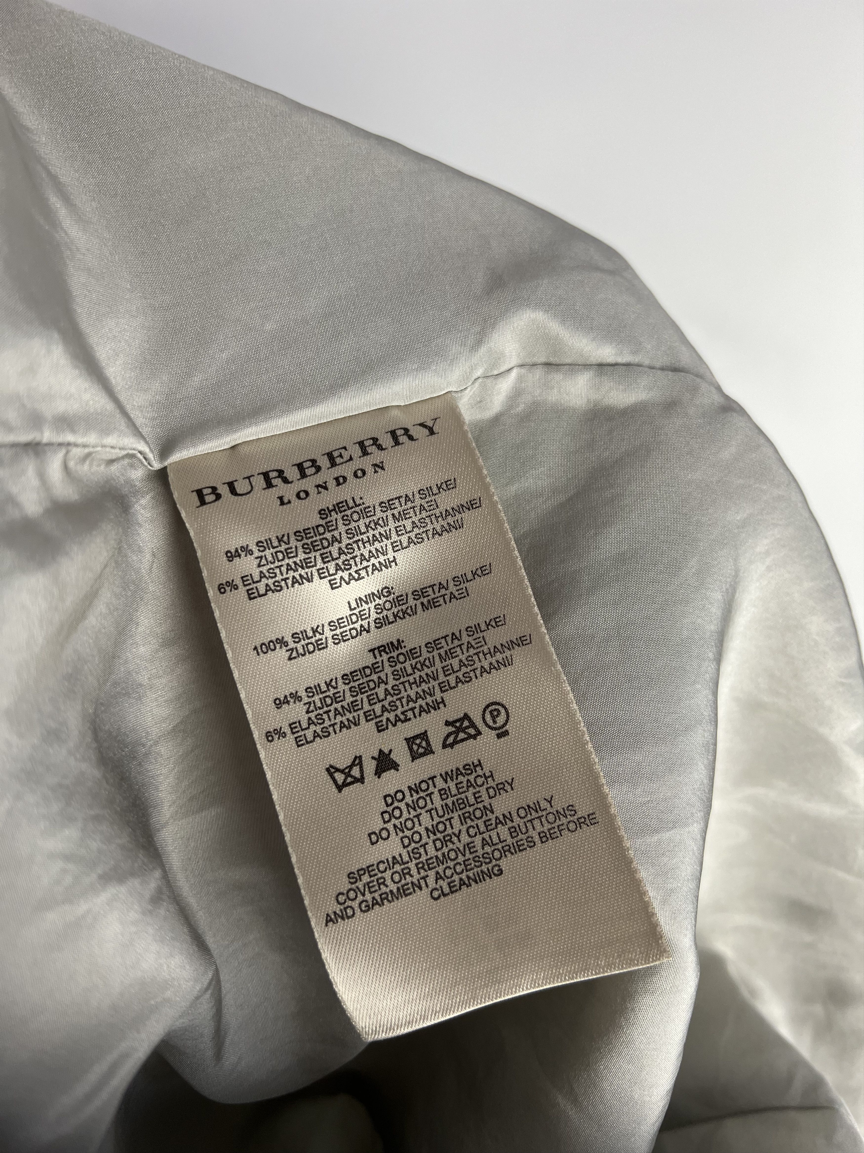 Burberry Burberry Gray Sleeveless Silk Belt Dress Size IT40 US6 UK8 Size S / US 4 / IT 40 - 10 Thumbnail