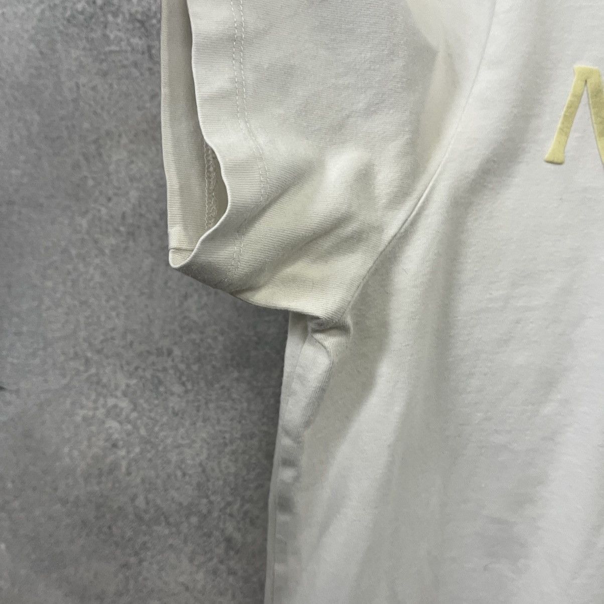 Moncler Moncler T Shirt Big Logo White Size US L / EU 52-54 / 3 - 8 Thumbnail