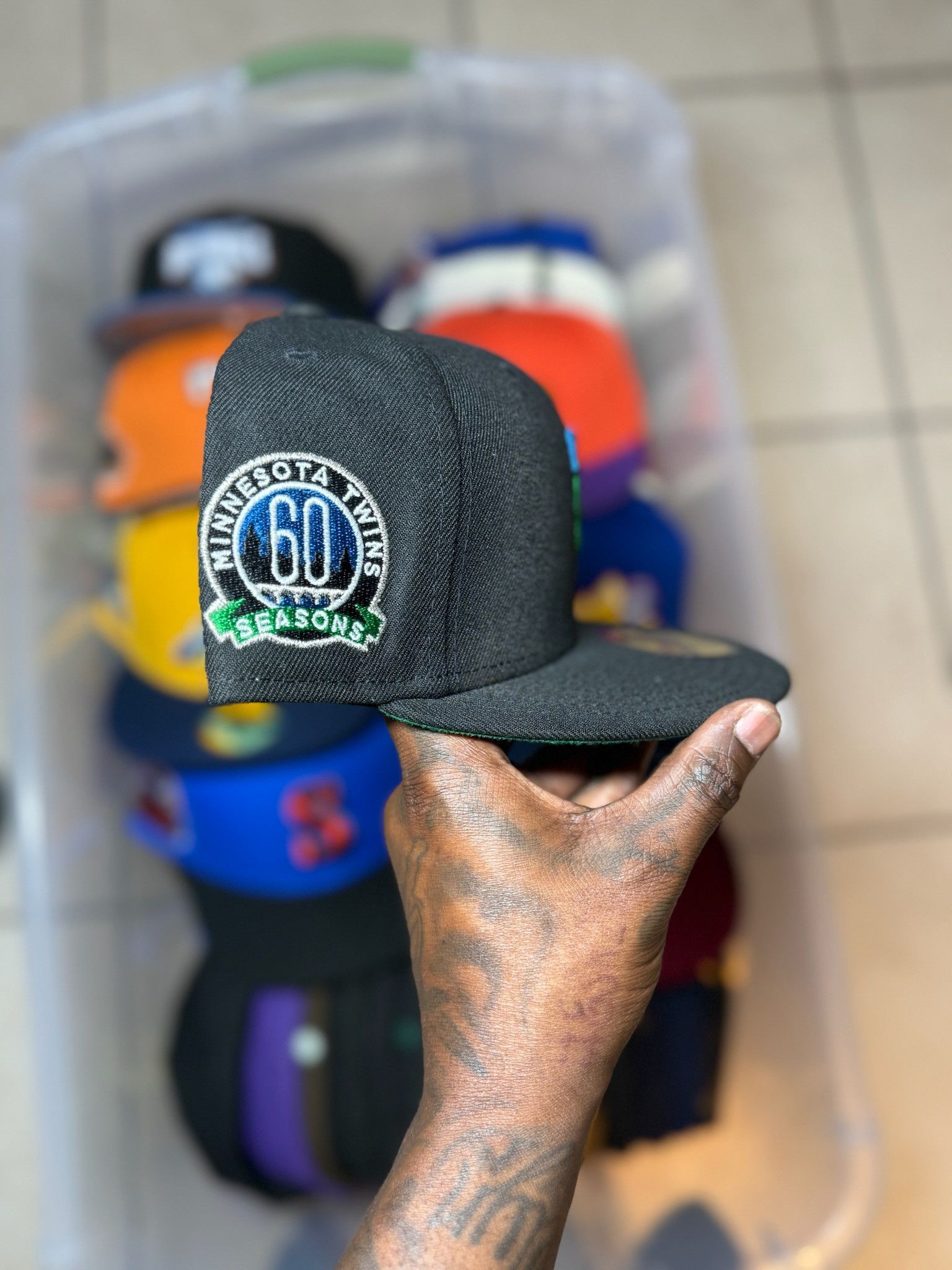 Hat Club × New Era 7 3/8 HAT CLUB EXCLUSIVE TWINS NBA CROSSOVER Size ONE SIZE - 2 Thumbnail