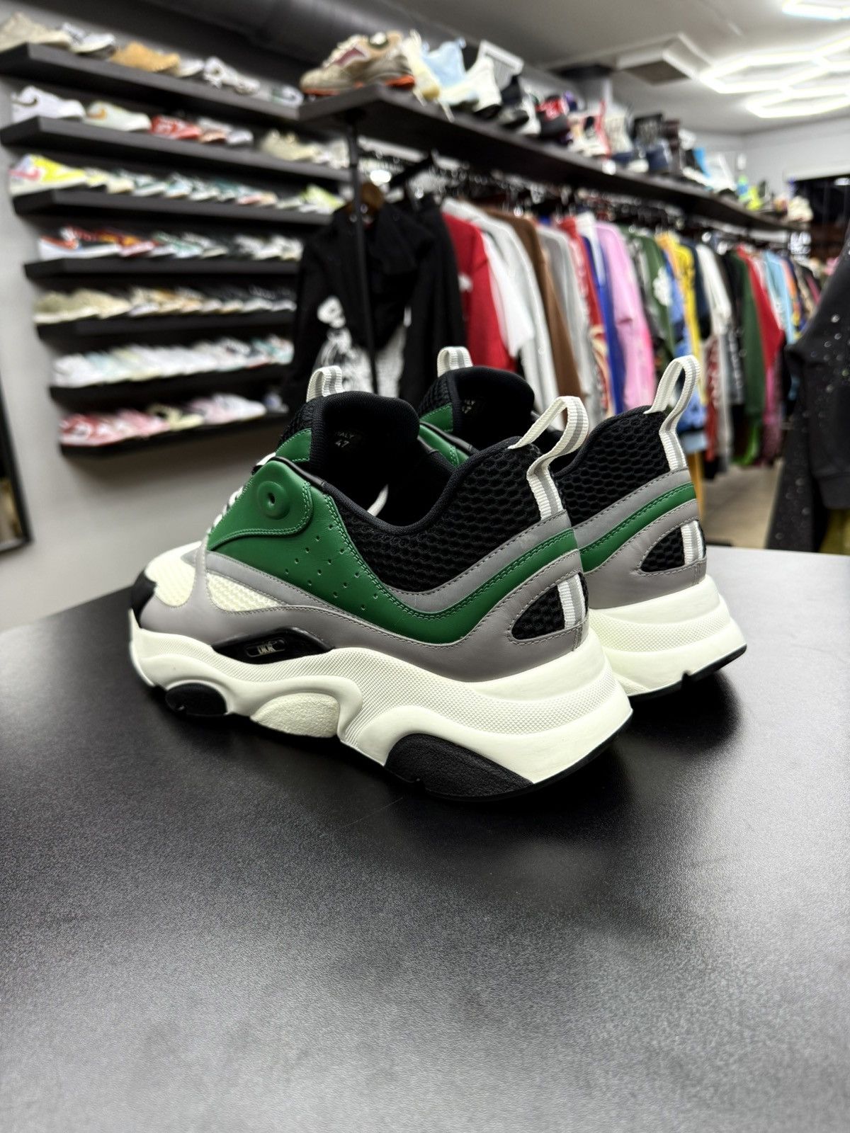 Dior AUTHENTIC Dior B22 white Green size 47 / 14US Size US 14 / EU 47 - 9 Thumbnail