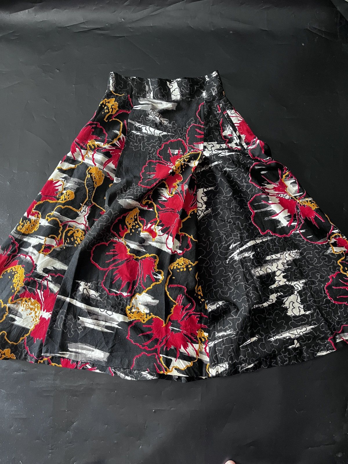 Japanese Brand JAPANESE TAKEZO CRAZY SKIRT YOHJI YAMAMOTO Size 27" / US 4 / IT 40 - 9 Thumbnail