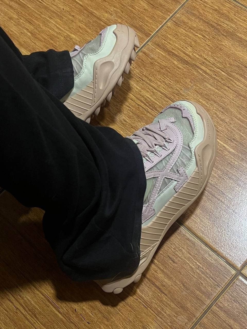 Off-White OFF WHITE ODSY-1000 PINK BEIGE Size US 7 / IT 37 - 7 Thumbnail