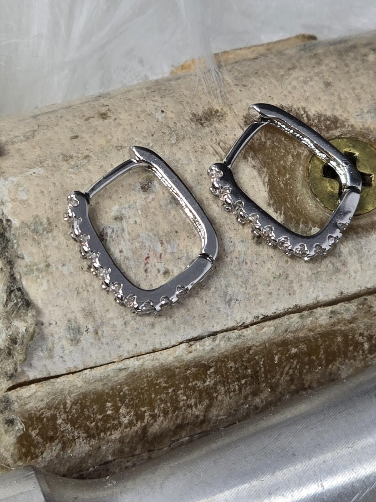 Sterling Silver 925 Sterling Silver Square Huggie Hoop Earrings CZ Pavé Size ONE SIZE - 6 Thumbnail