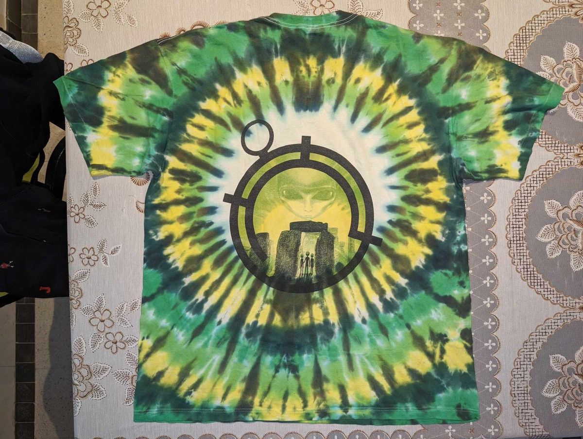 Vintage Vintage alien t shirt Size US XL / EU 56 / 4 - 2 Thumbnail