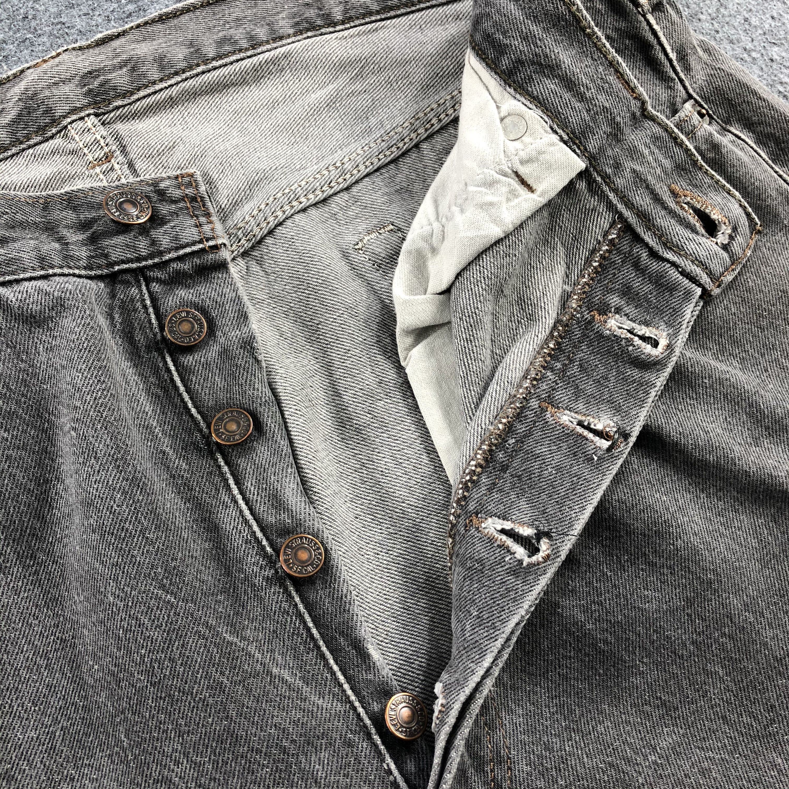 Levi's Vintage 80s Faded Black Levis 501 Jeans-JM925 Size US 35 - 7 Thumbnail