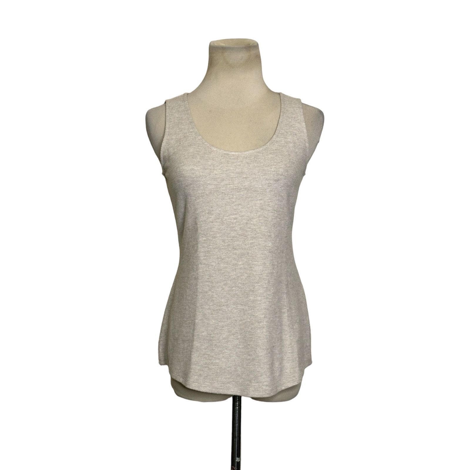 White House Black Market White House Black Market oatmeal tank top size XSP Size XS / US 0-2 / IT 36-38 - 6 Thumbnail