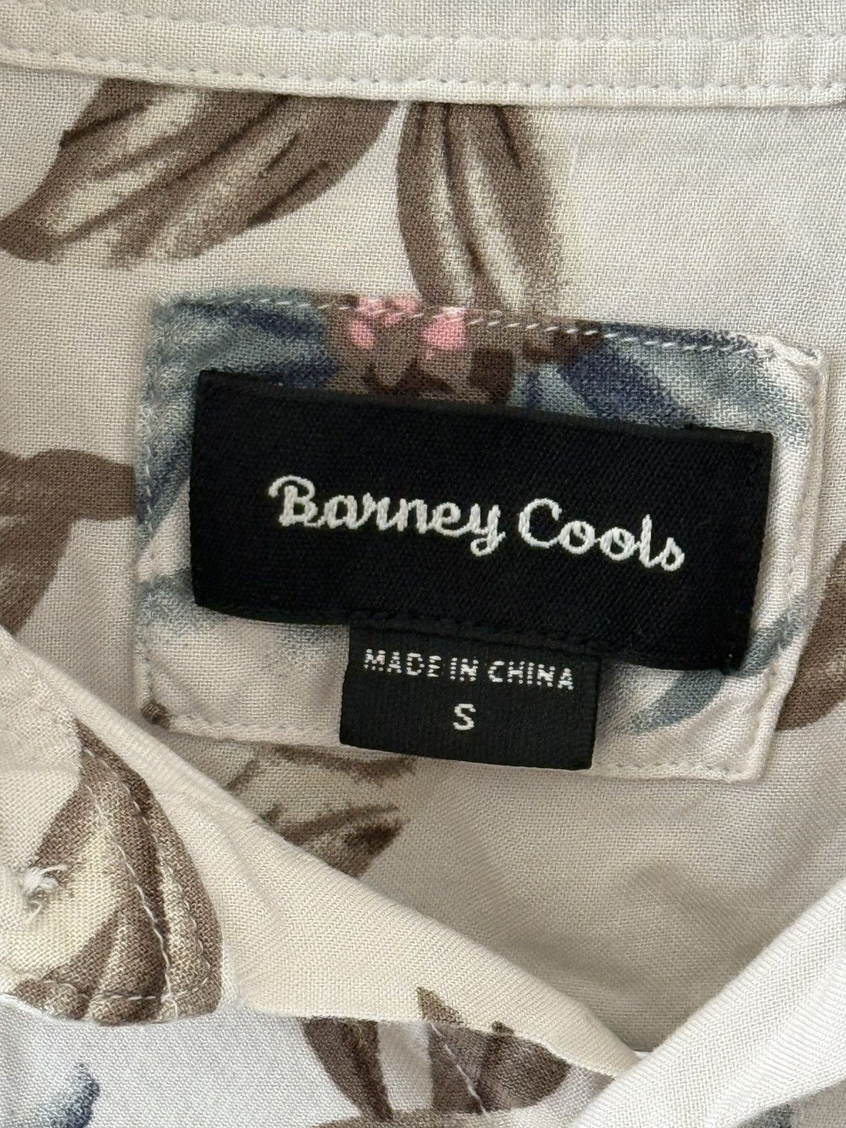Barney Cools Barney Cools floral short sleeve button up shirt Size US S / EU 44-46 / 1 - 3 Thumbnail