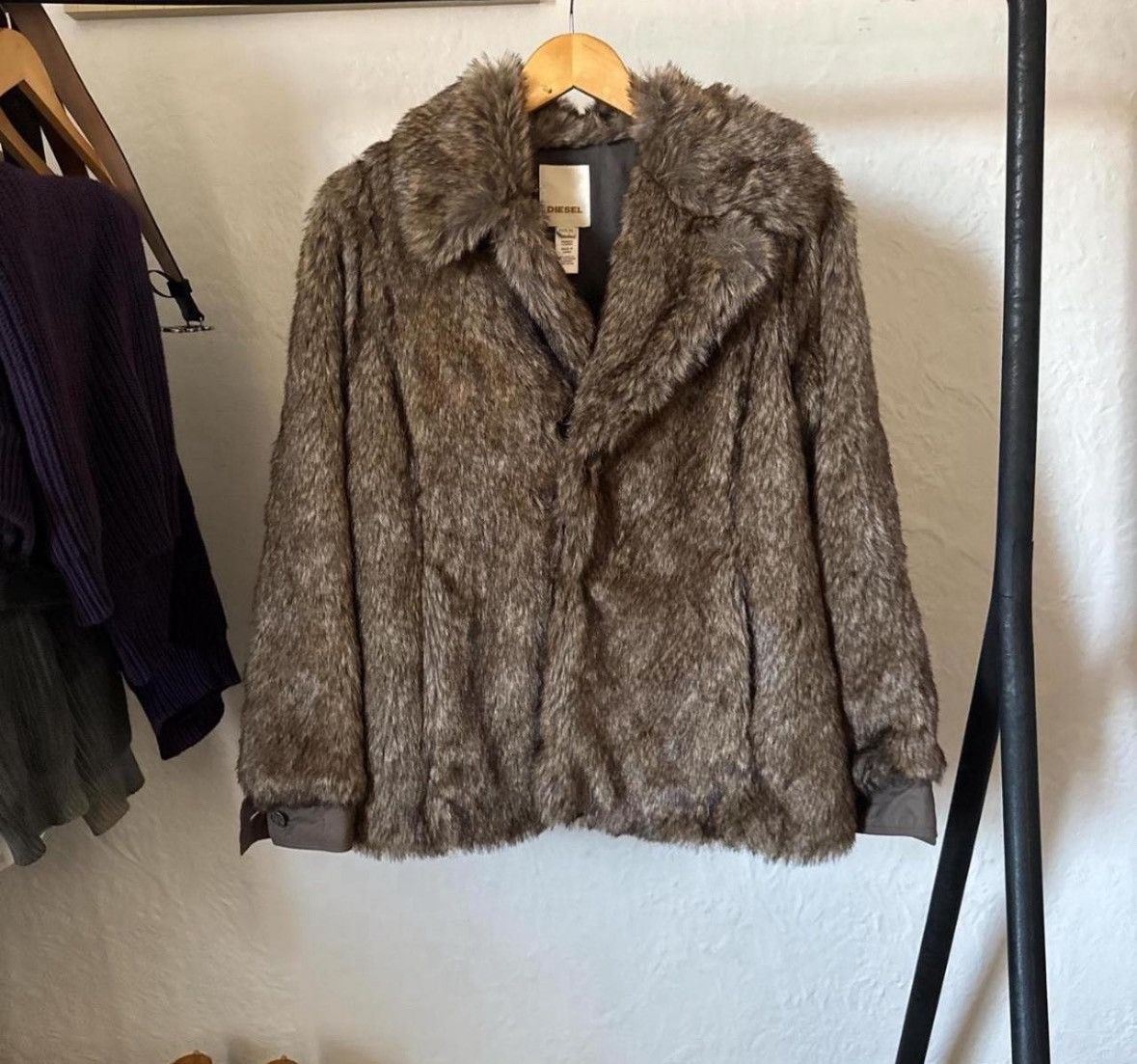 Diesel Vintage diesel fur jacket Size XS / US 0-2 / IT 36-38 - 1 Thumbnail