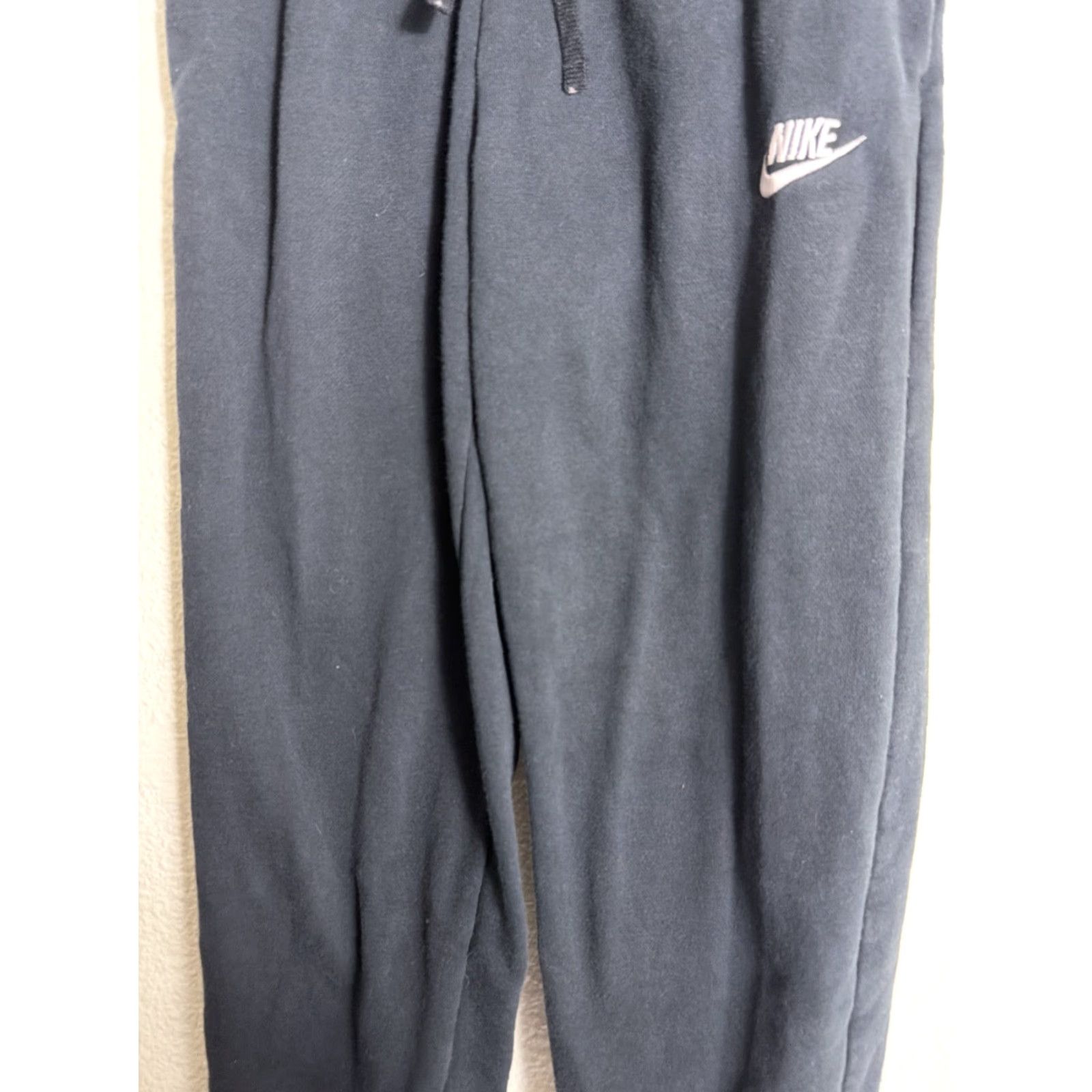Nike Nike Sportswear Sweatpants Women XS Black Jogger Size 26" / US 2 / IT 38 - 4 Thumbnail