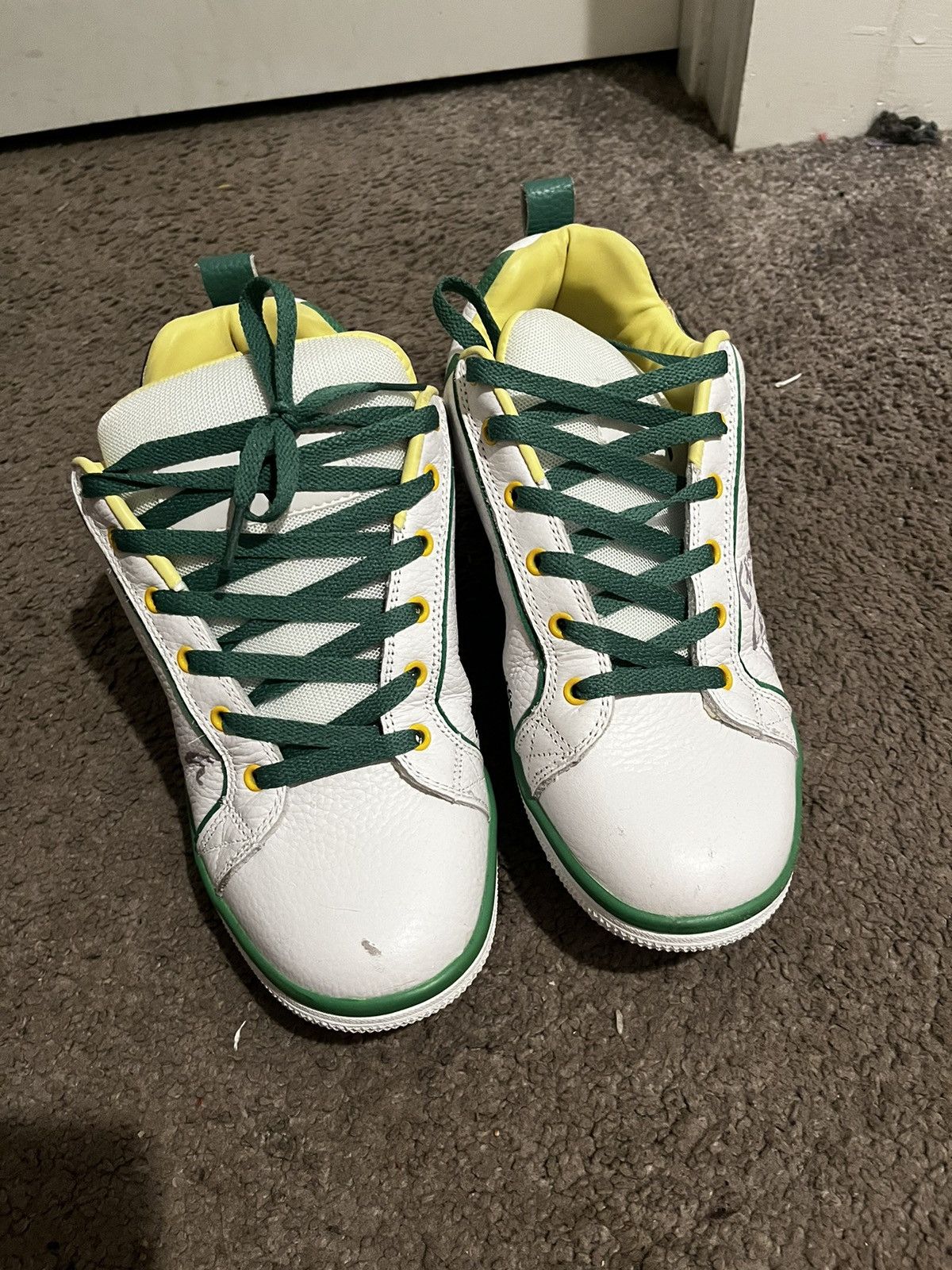 Asspizza Haunted Starbucks live laugh love SpongeBob shoes Size US 10 / EU 43 - 2 Thumbnail