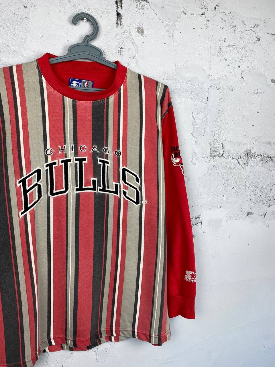 NBA × Starter × Vintage 90s Vintage Chicago Bulls Starter Longsleeve Striped Size US L / EU 52-54 / 3 - 2 Thumbnail