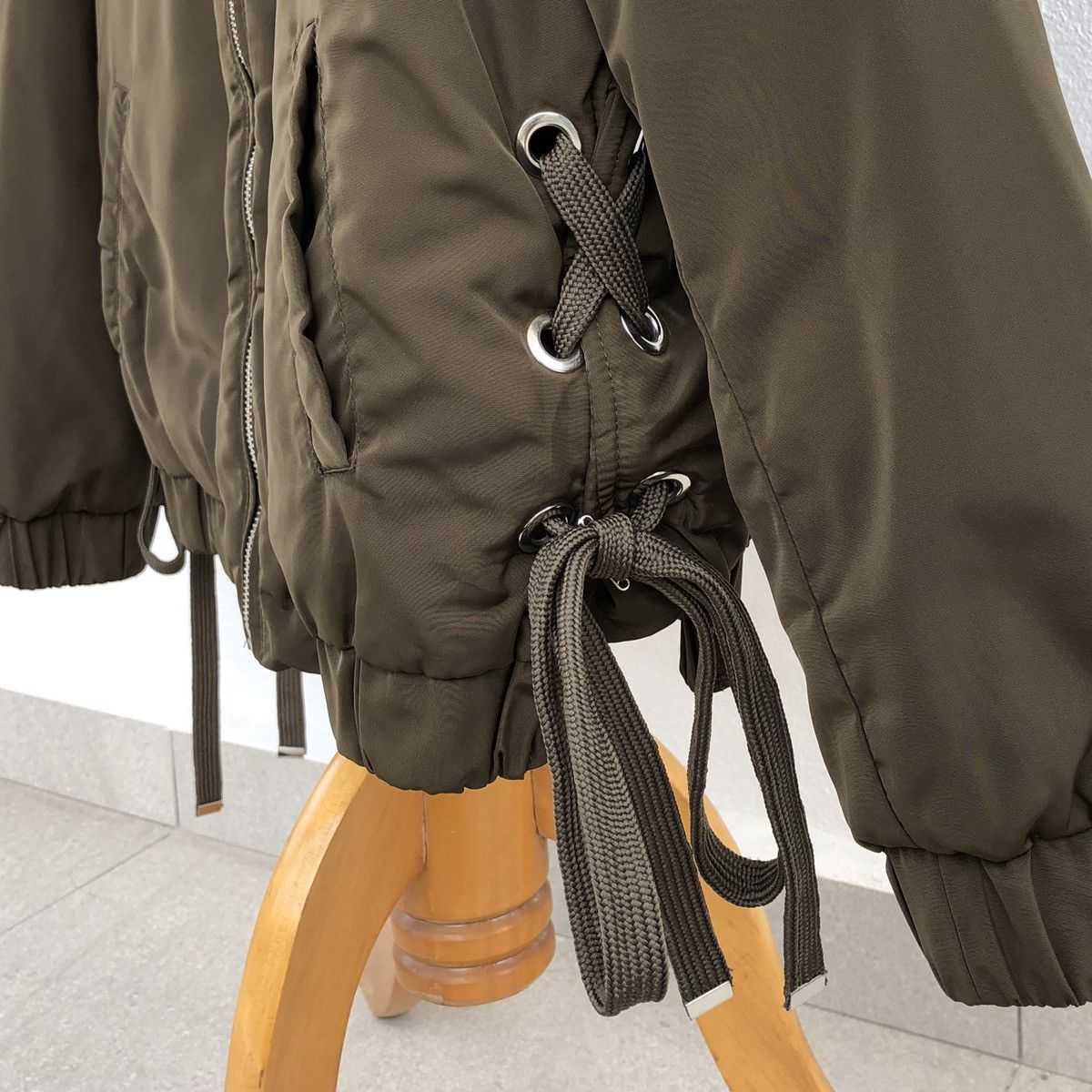 Zara Zara trf Outerwear Lined Quilted Bomber Jacket Size L / US 10 / IT 46 - 15 Thumbnail