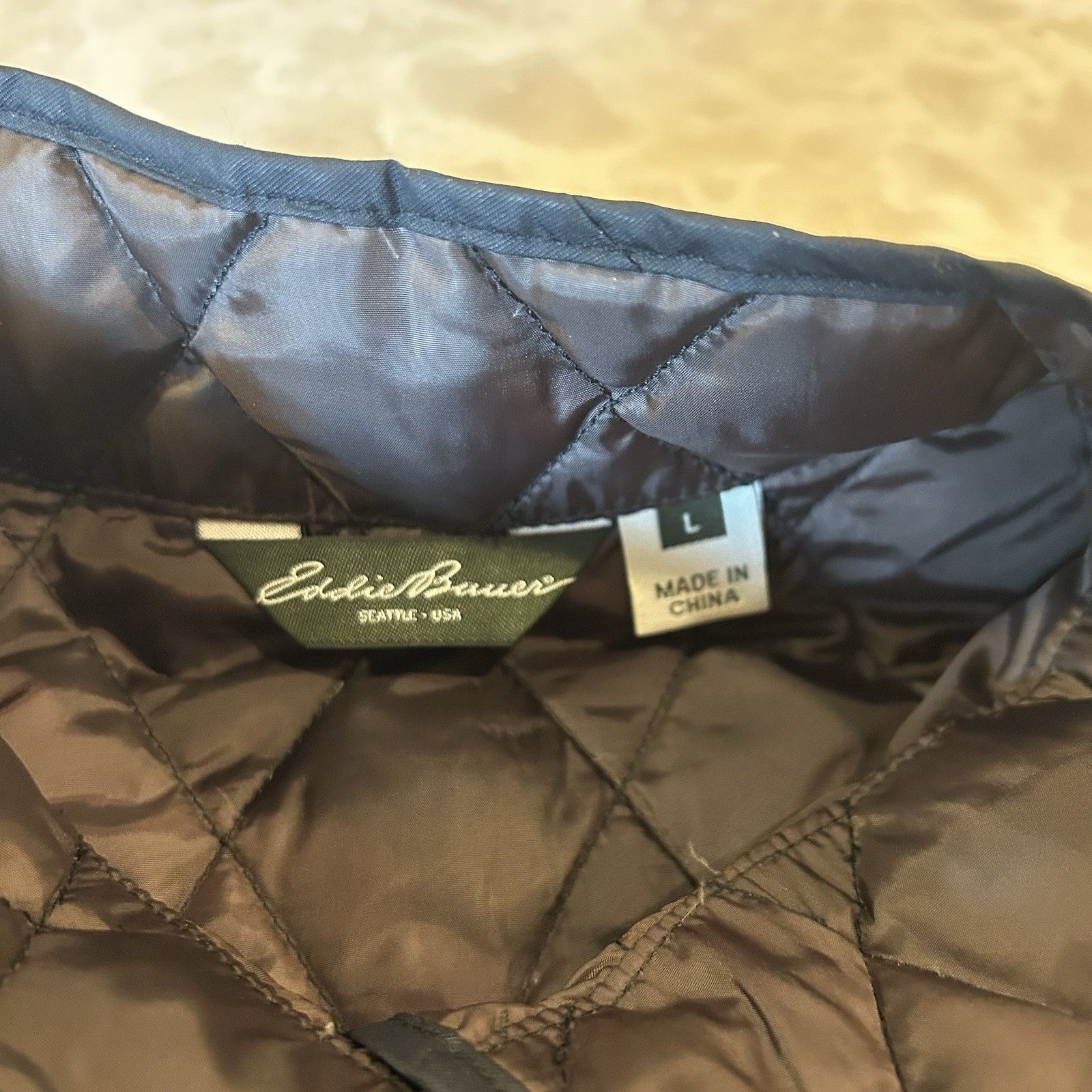 Eddie Bauer Eddie Bauer Jacket Womens Large Black Down Puffer Full Zip V Size L / US 10 / IT 46 - 2 Thumbnail