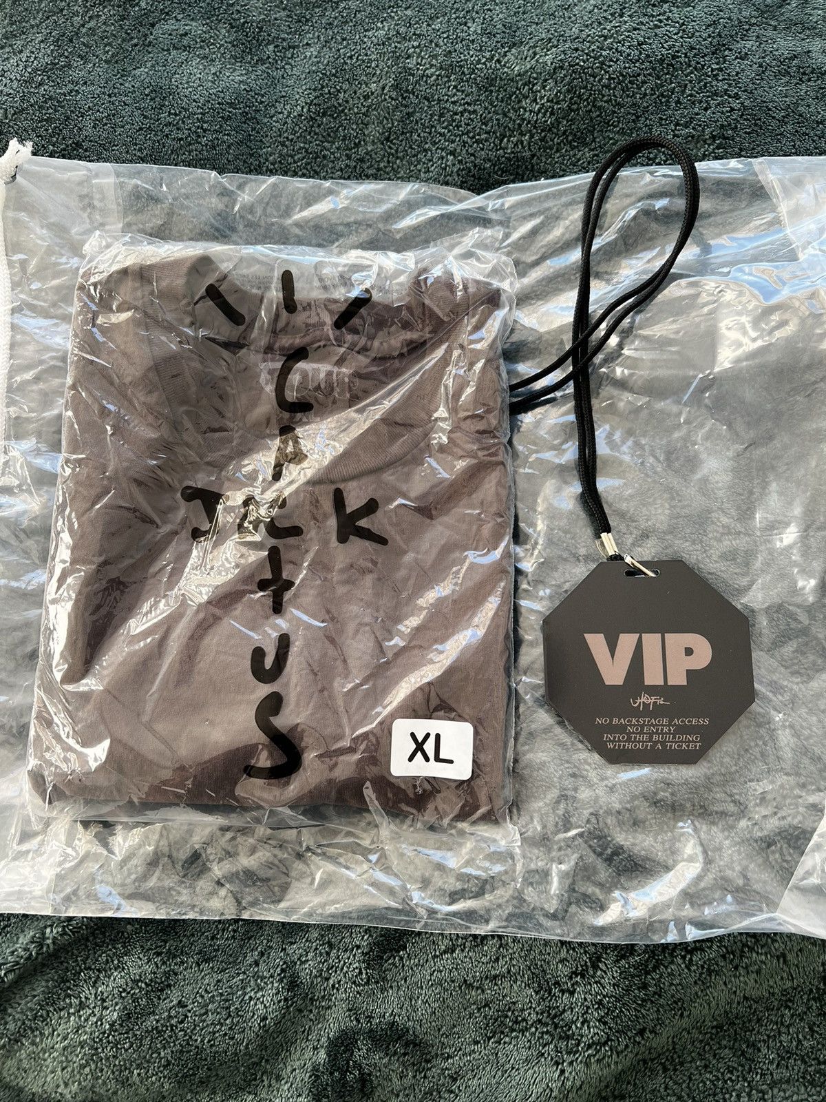 Travis Scott Travis Scott Utopia VIP exclusive Tee Size US XL / EU 56 / 4 - 9 Thumbnail