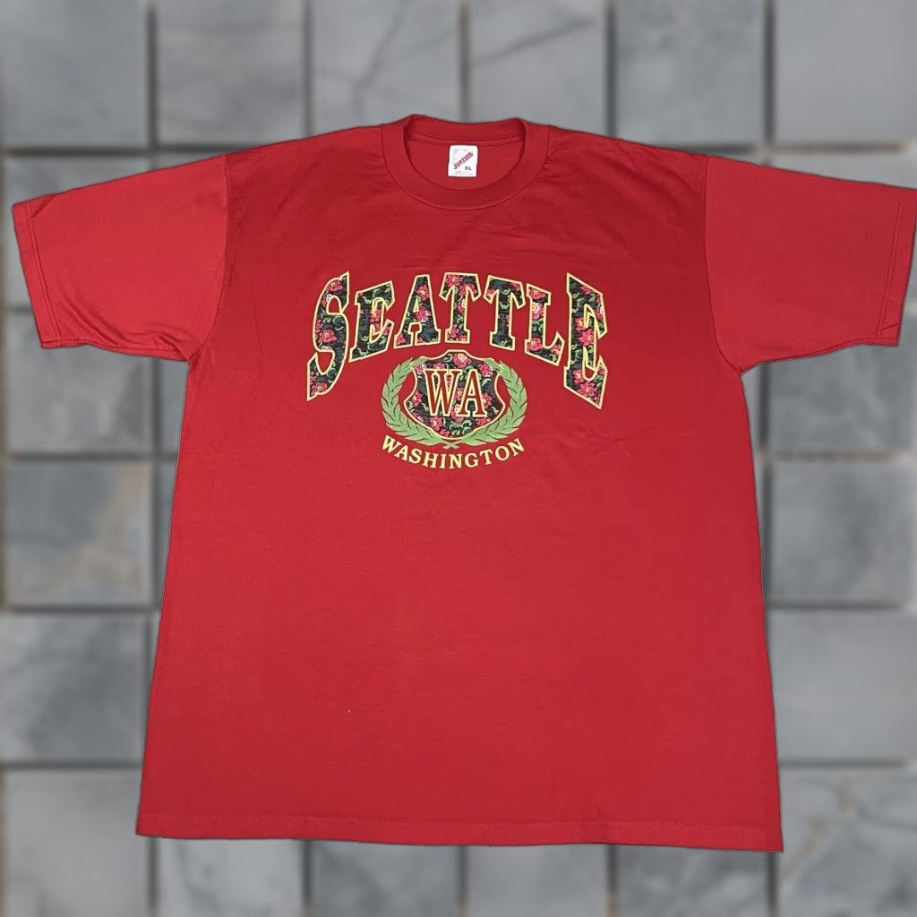 Jerzees VINTAGE Seattle Shirt Mens XL Red 90s Washington WA Souvenir Destination Art EUC Size US XL / EU 56 / 4 - 1 Thumbnail