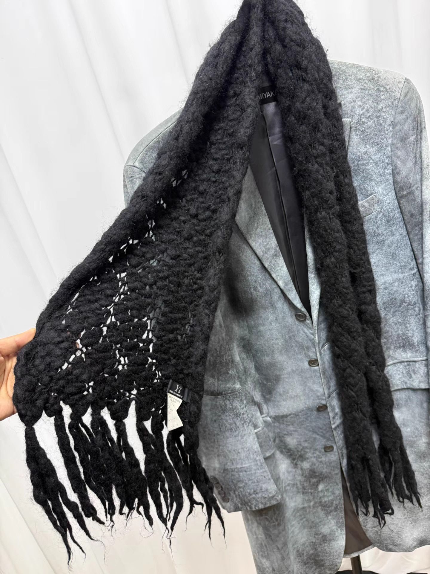 Yohji Yamamoto Yohji Yamamoto Heavy Wool Chunky Knit Dark Scarf K20 Size ONE SIZE - 4 Thumbnail