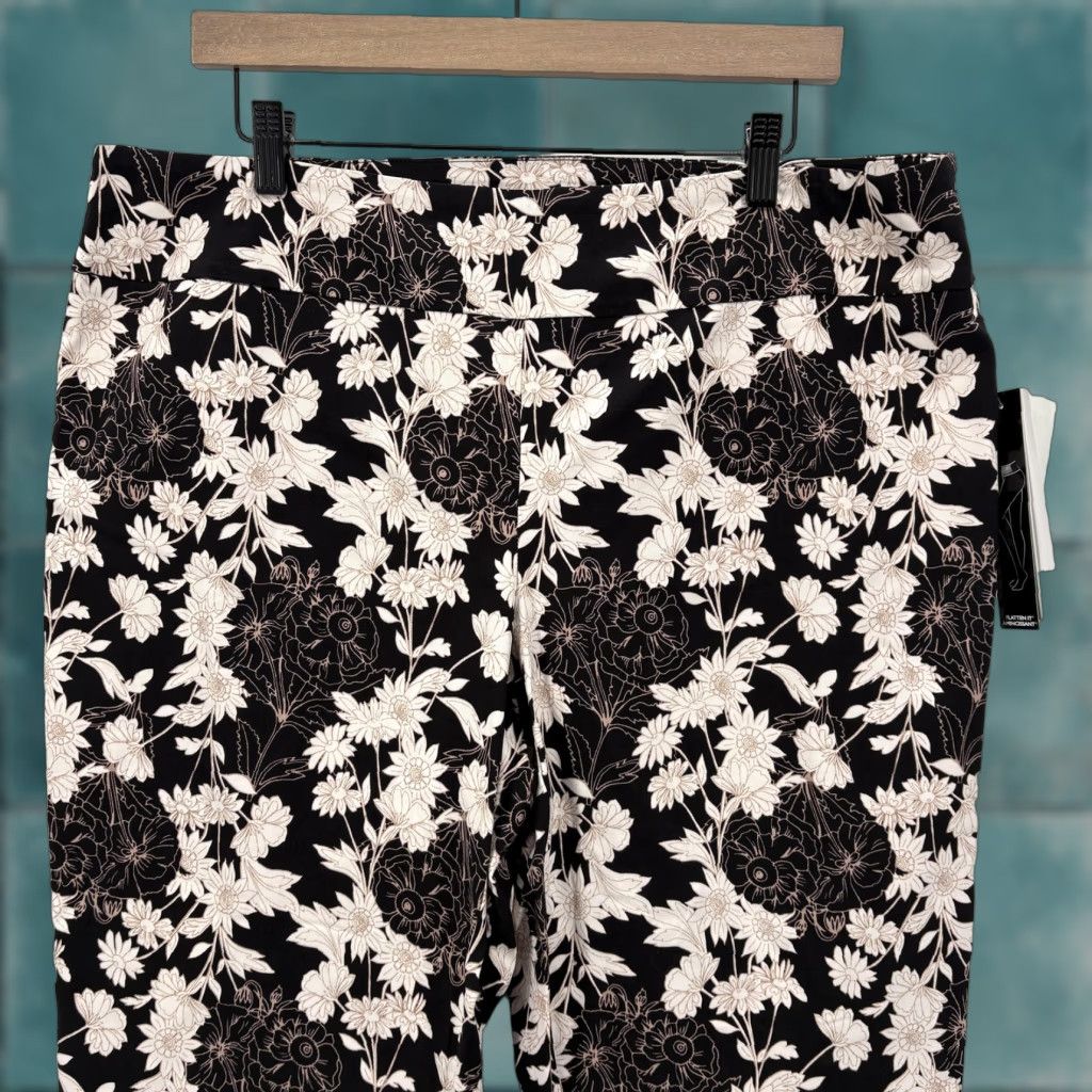 Vintage Tribal Fia Cuffed Cropped Trouser Pants Womens 18W Black Floral Stitch Fix NWT Size 40" / US 18 - 1 Thumbnail