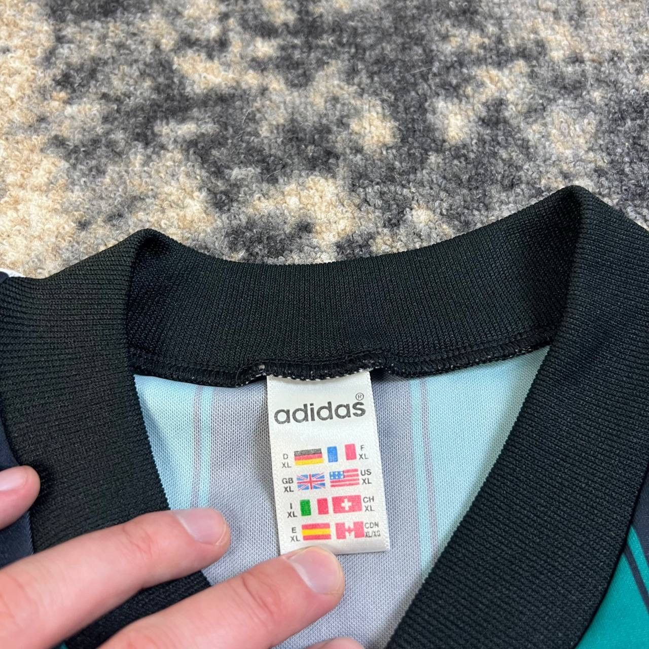 Adidas Adidas Vintage Y2K Center Logo Striped Jersey T-Shirt Size US XL / EU 56 / 4 - 4 Thumbnail