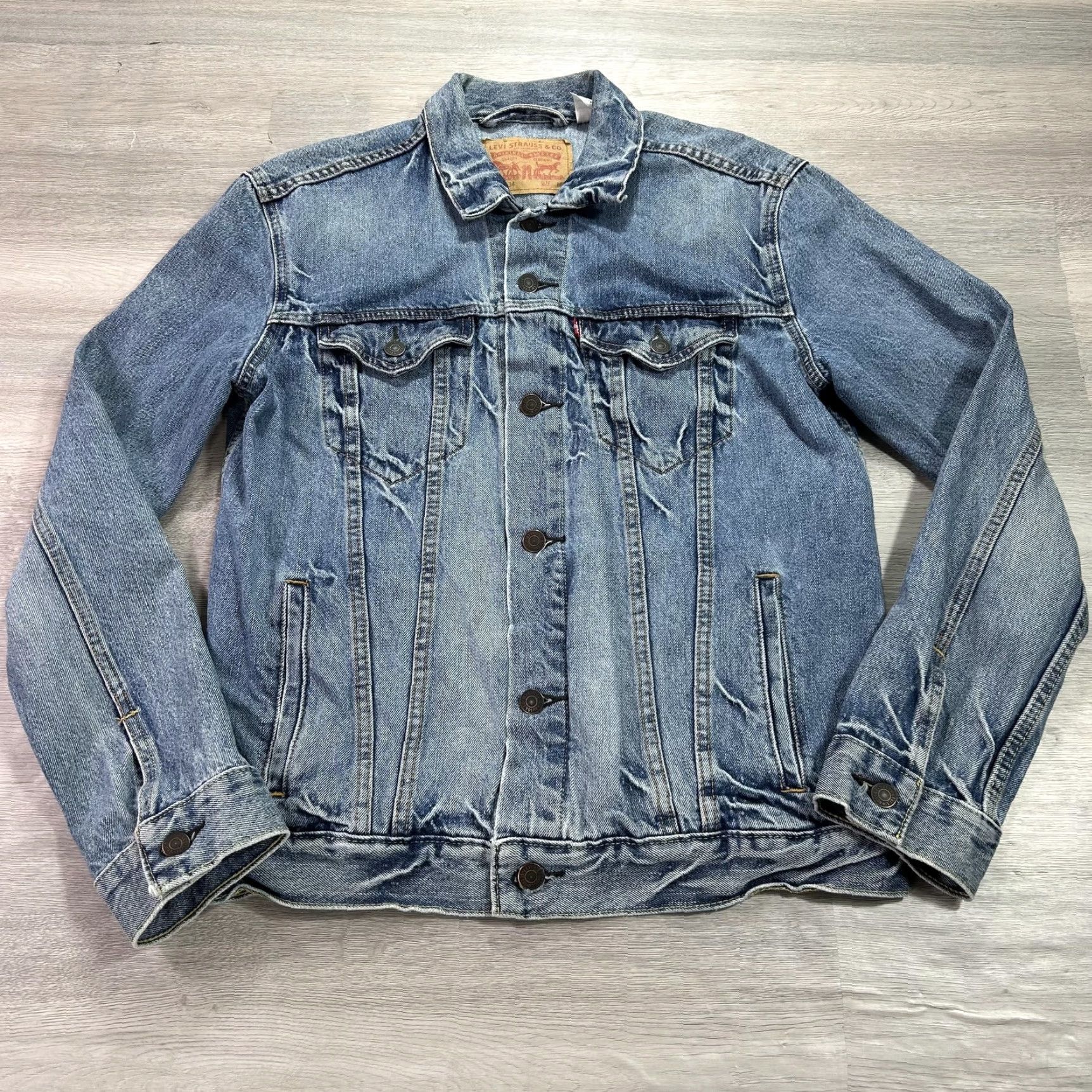 Levi's Levi's Jacket Mens Medium Blue Trucker Denim Type 3 Distressed Button 72334 Size US M / EU 48-50 / 2 - 2 Thumbnail