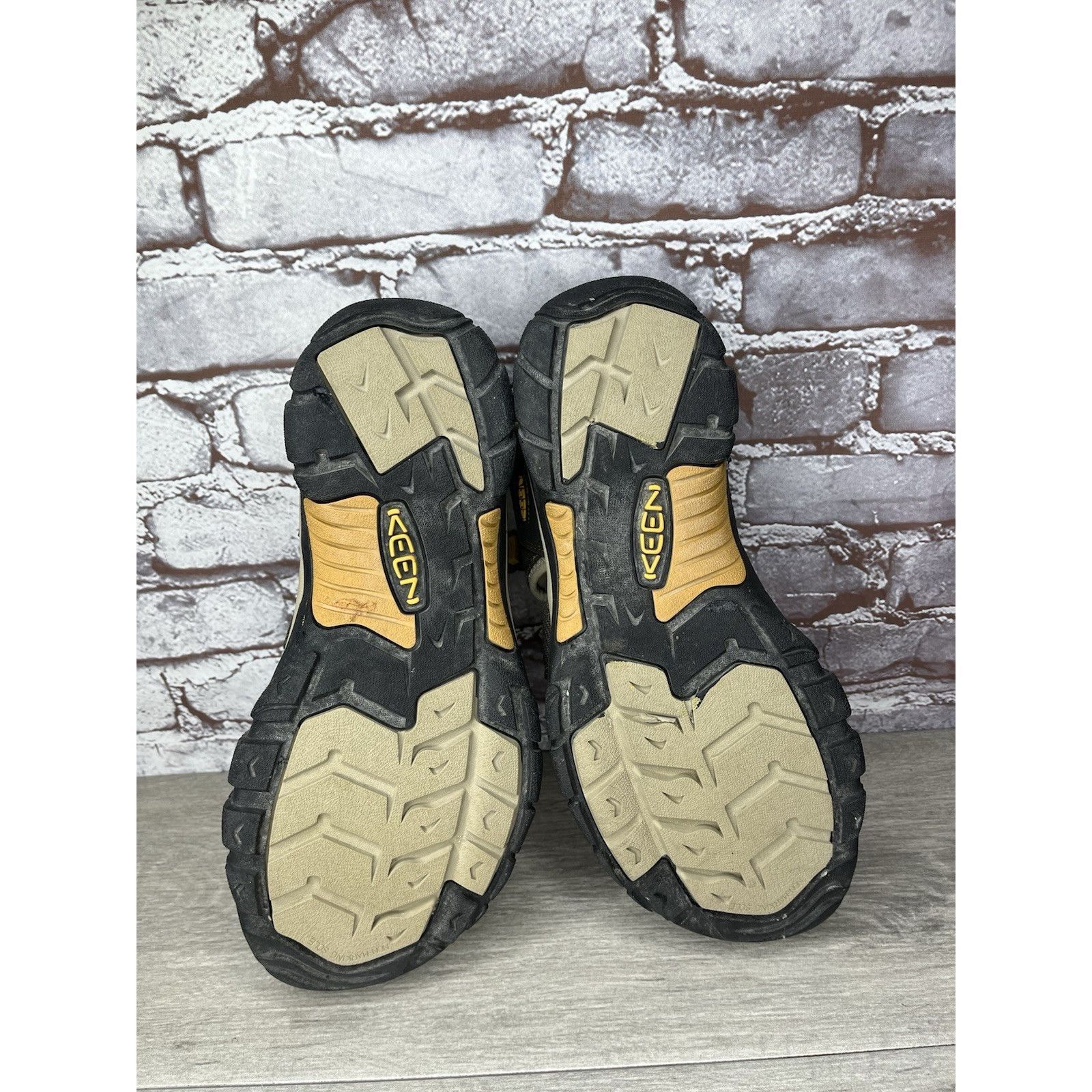 KEEN KEEN Newport H2 Gray Textile Hiking Waterproof Sandals Men S Size US 12 / EU 45 - 17 Thumbnail