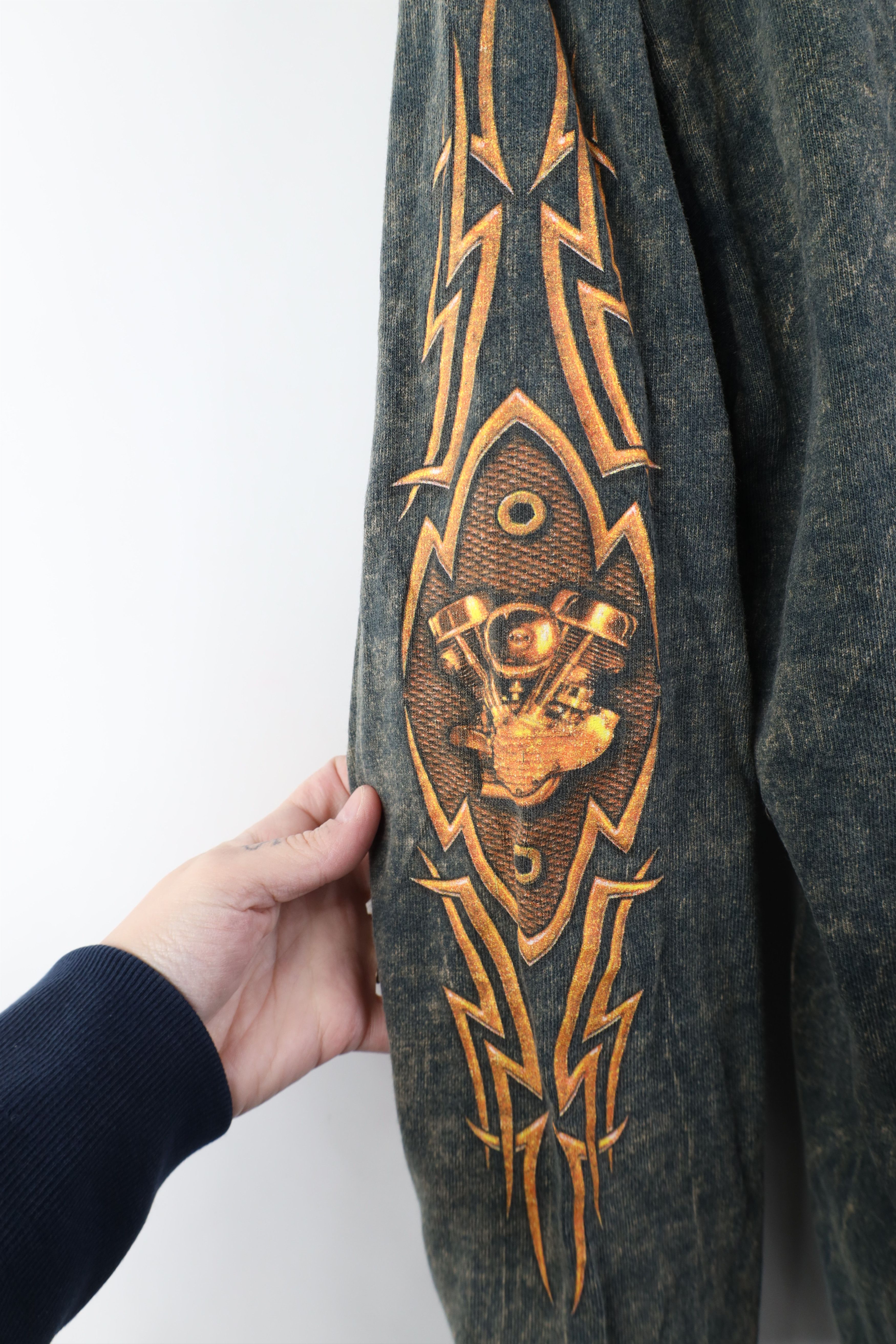 Vintage Vintage Y2K 2004 Sturgis Motorcycle Long Sleeve T-Shirt Size US M / EU 48-50 / 2 - 8 Thumbnail
