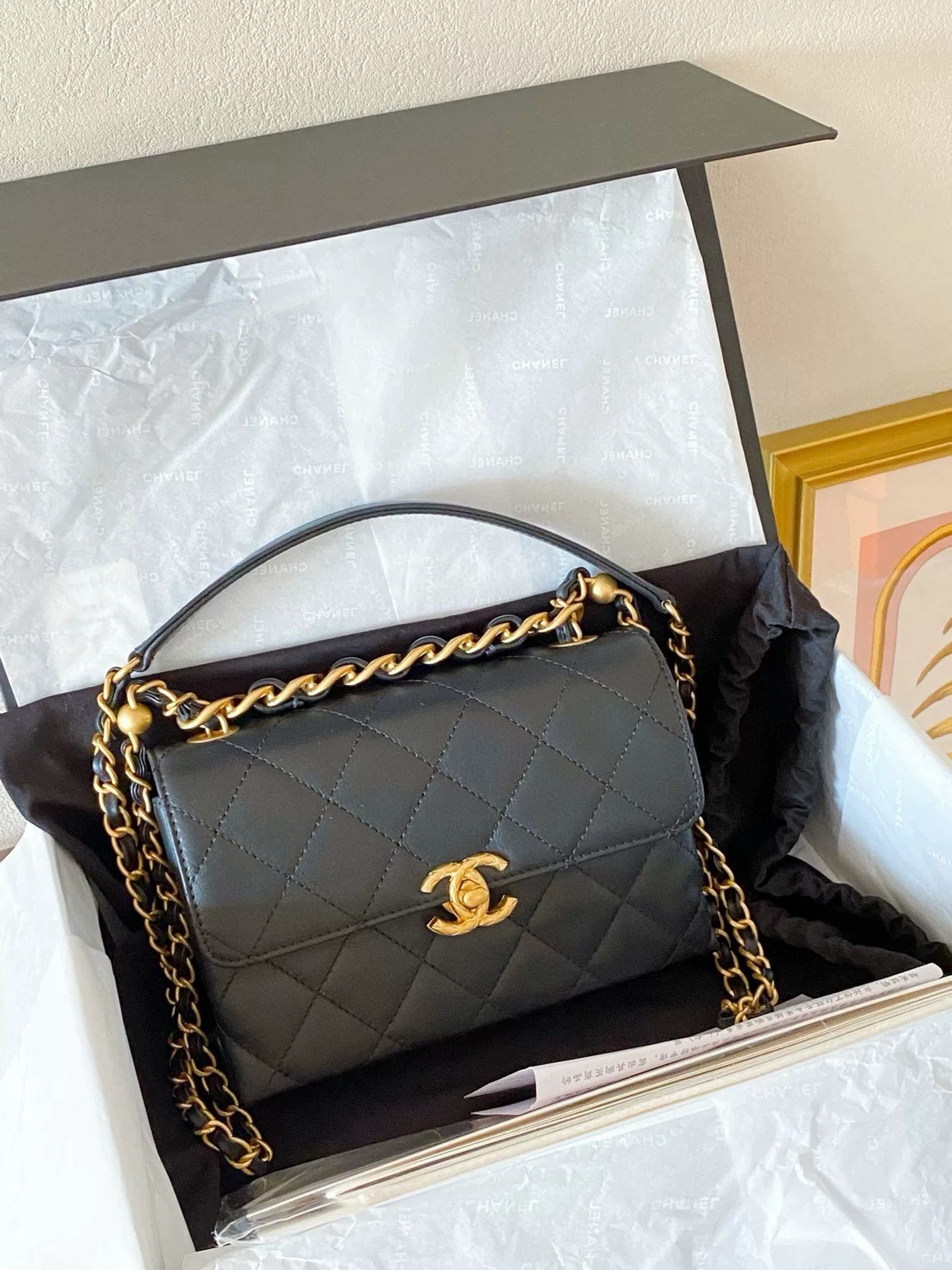 Chanel Pre-loved Bag Very good condition Size ONE SIZE - 1 Thumbnail