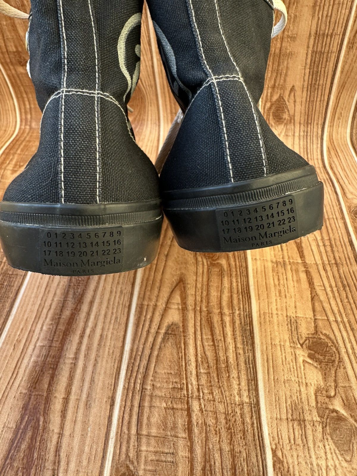 Maison Margiela Maison margiela Tabi Canvas Hightop Black Sneaks 22. Size US 8 / IT 38 - 14 Thumbnail