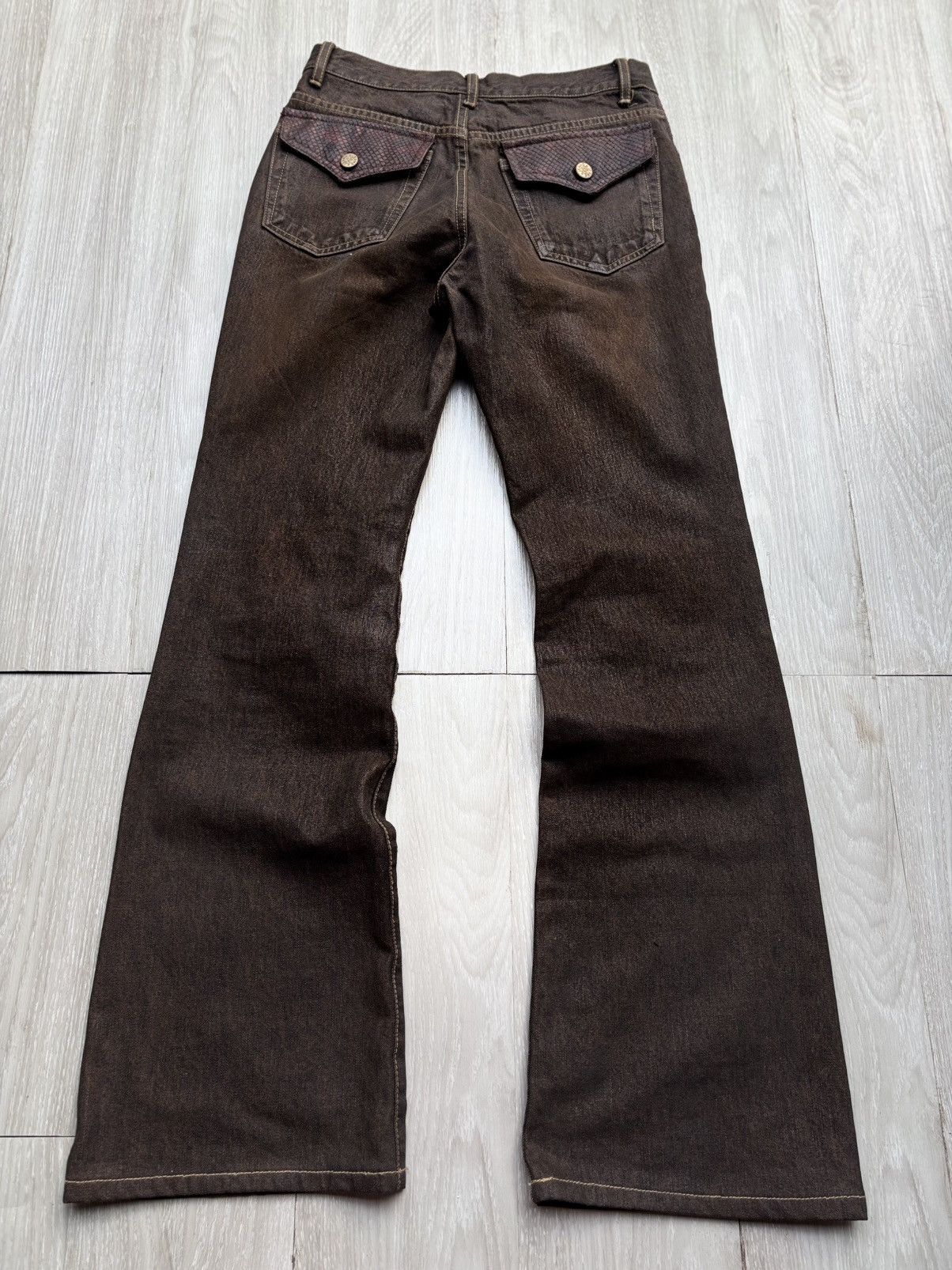 Japanese Brand ADMIX ELEMENTS phyton distressed flare jeans Size US 27 - 6 Thumbnail