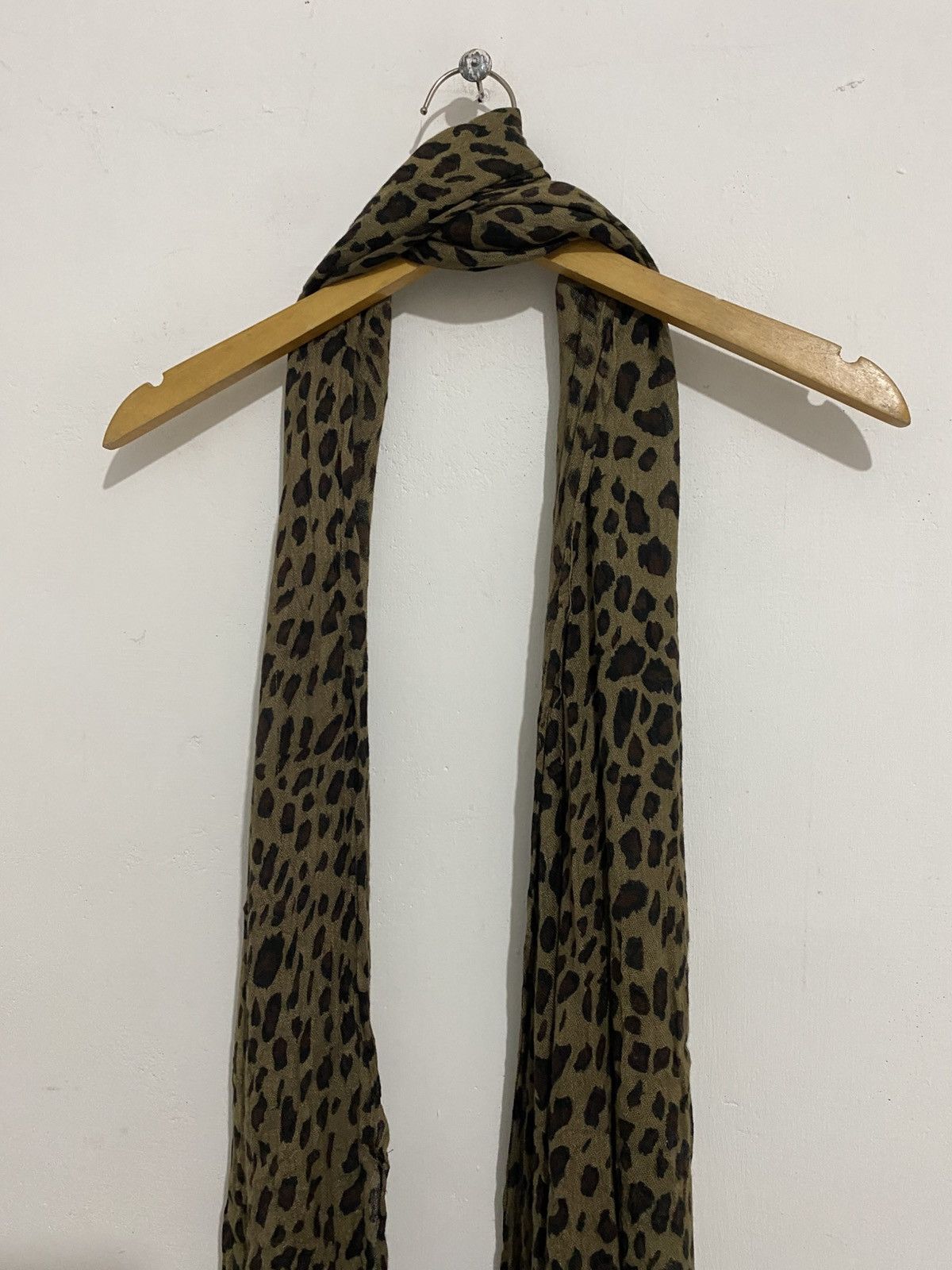 Yasuyuki Ishii Japanese Camo Tiger Vkei Scarf Yasuyukiishii Lgb Kmrii Size ONE SIZE - 4 Thumbnail