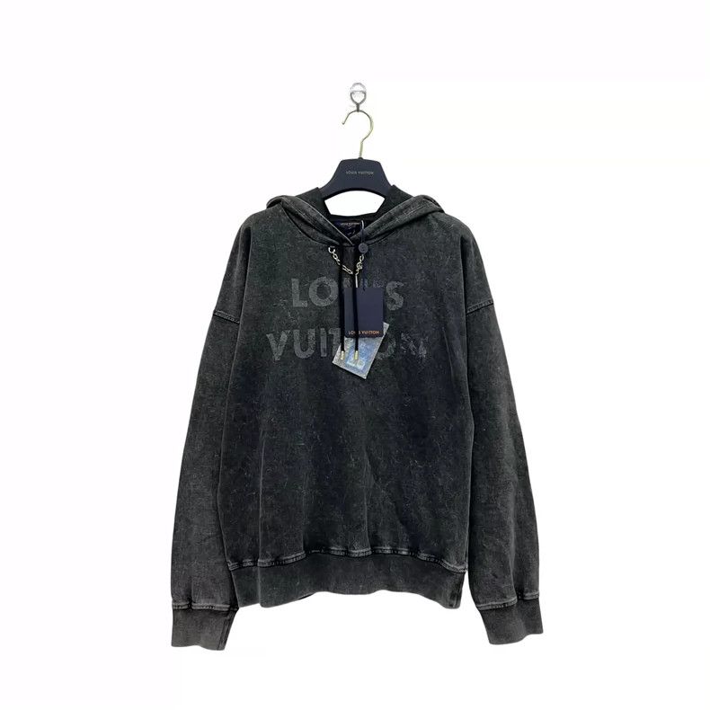 Louis Vuitton Louis Vuitton Washed and used monogrammed hooded sweatshir Size US M / EU 48-50 / 2 - 1 Thumbnail