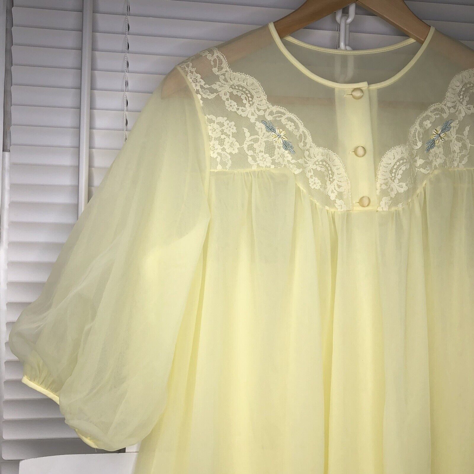 Other VTG SHADOWLINE Nylon Night Gown Peignoi Size S Yellow Sheer Size S / US 4 / IT 40 - 5 Thumbnail