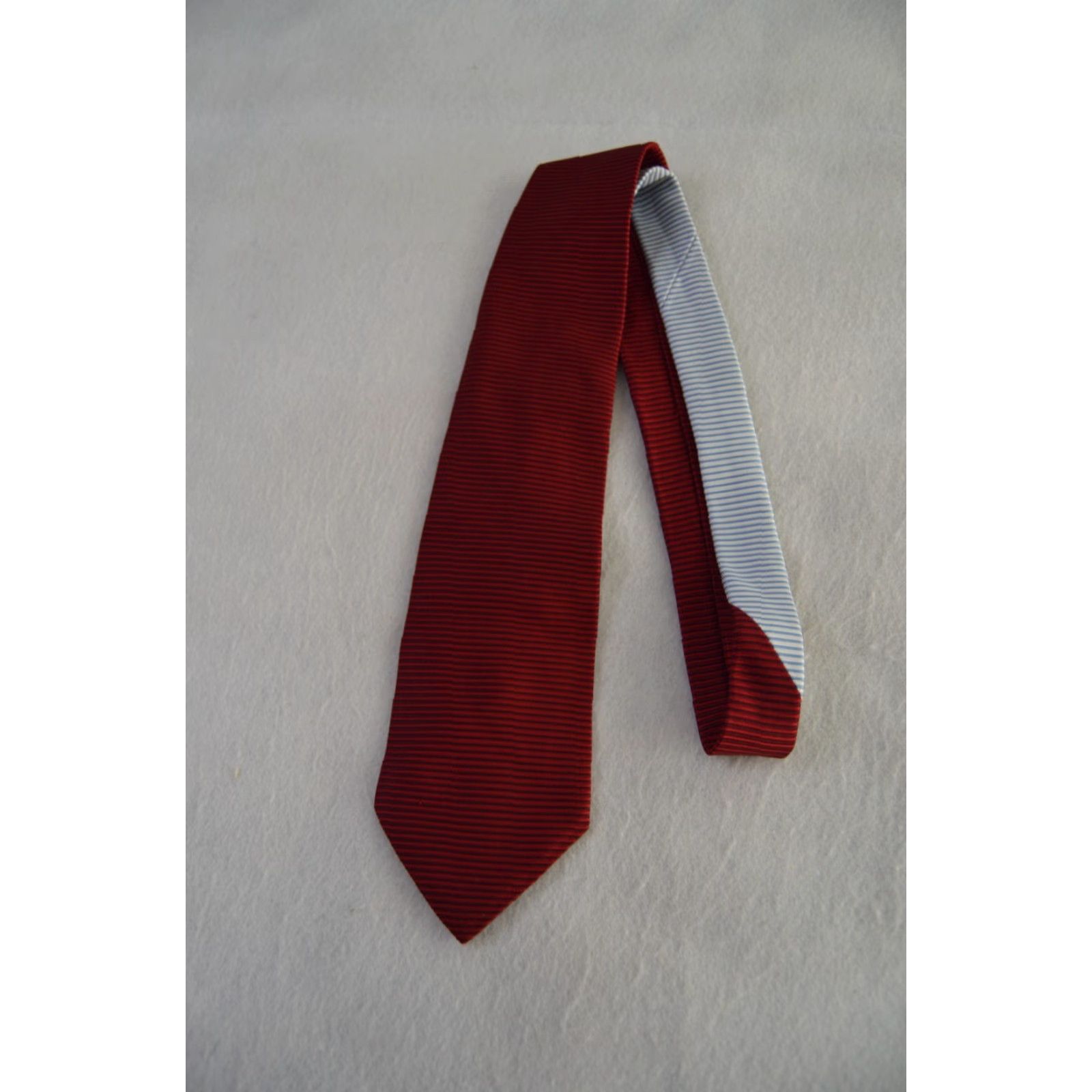 Tommy Hilfiger TOMMY HILFIGER MENS TIE NAVY BLUE RED STRIPES Size ONE SIZE - 7 Thumbnail