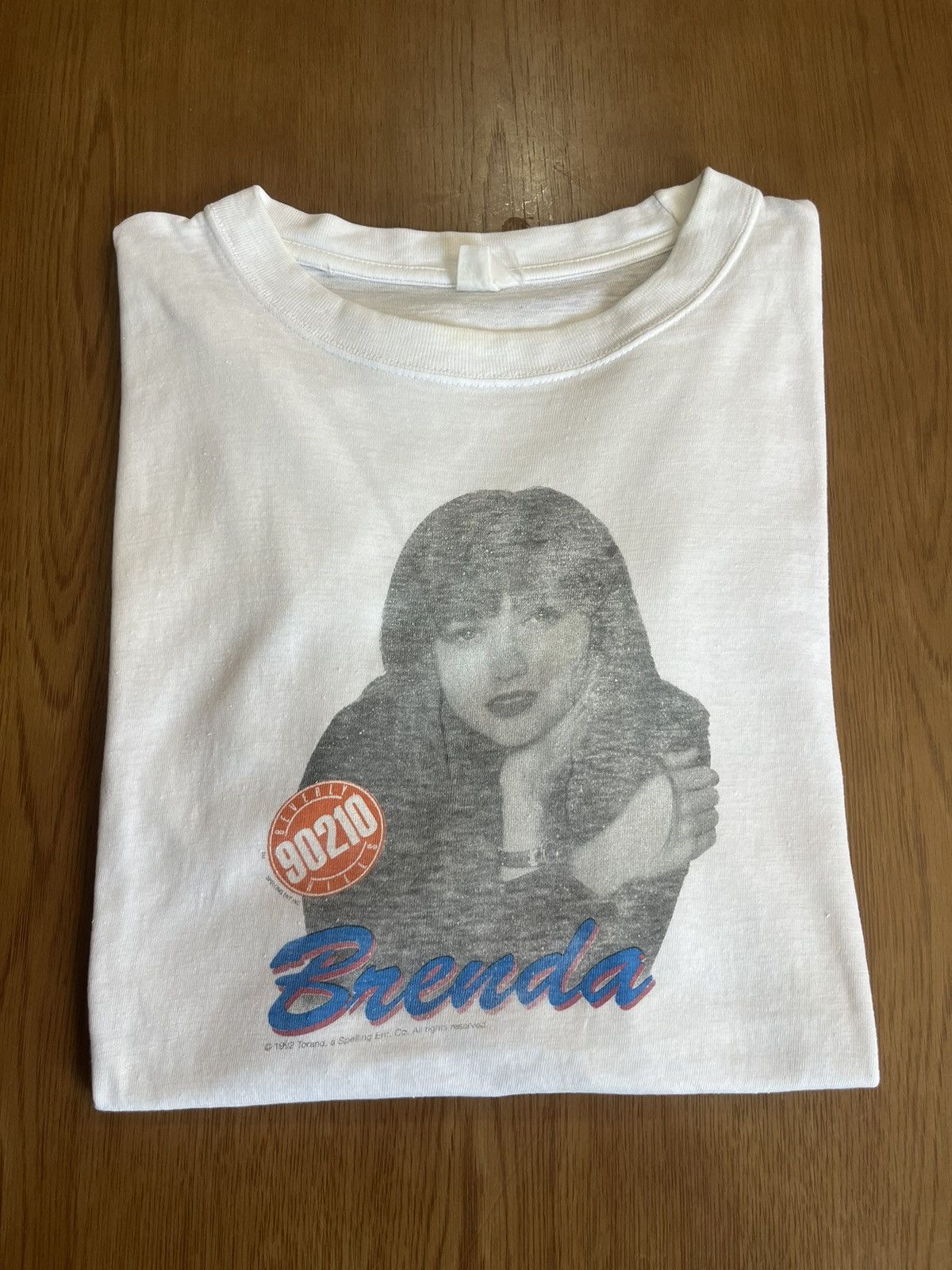 Arts & Science Vtg Beverly Hills 1992’s Movie / Brenda Walsh Actor Tshirt Size US L / EU 52-54 / 3 - 1 Thumbnail