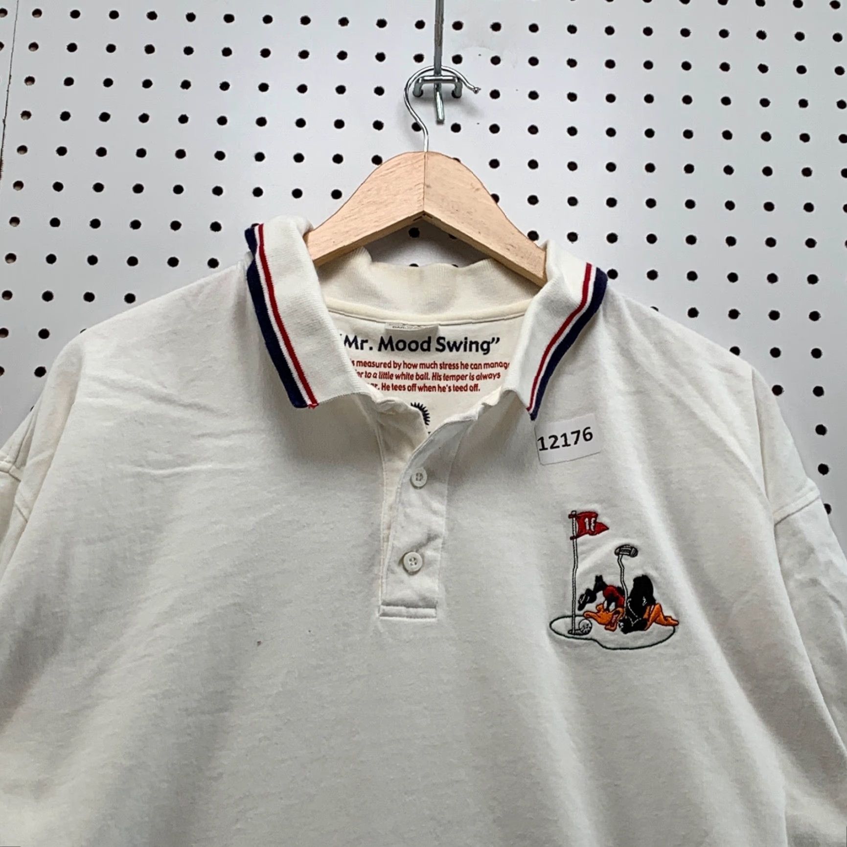 Vintage Daffy Duck Polo Shirt XL White Embroidered Golf Logo 90s Warner Bros. Vintage Men’s Polo Shirt Size US XL / EU 56 / 4 - 2 Thumbnail