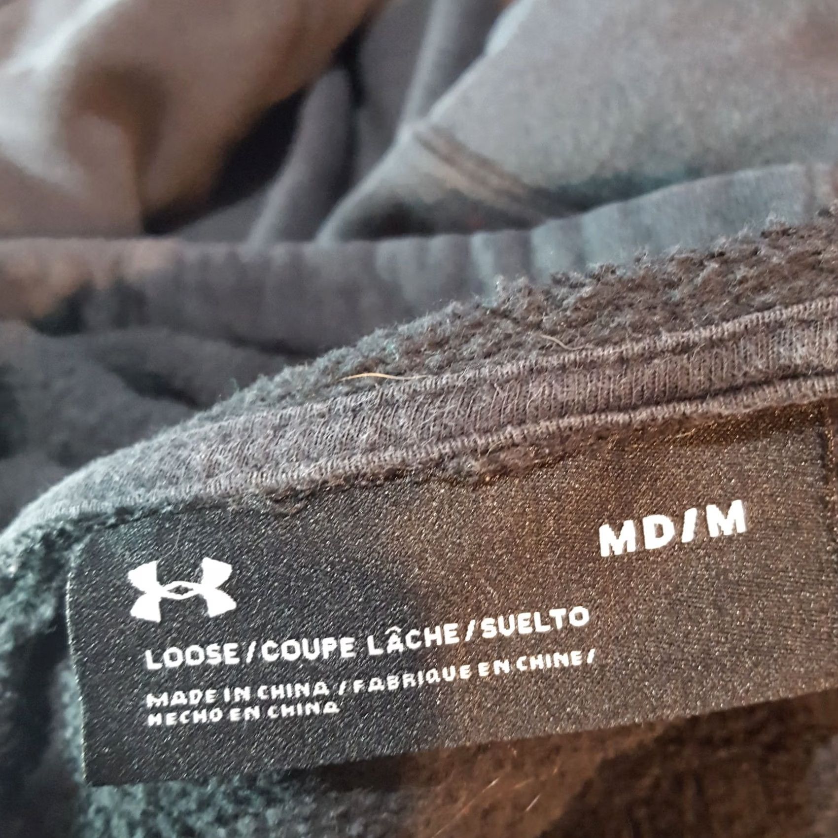 Under Armour VINTAGE Under Armour Hoodie Mens Medium Black Pullover Sweatshirt Hooded Loose Fit Graphic Print Sweatshirt 90s Outdoor Camping Hiking Fall Winter Size US M / EU 48-50 / 2 - 7 Thumbnail