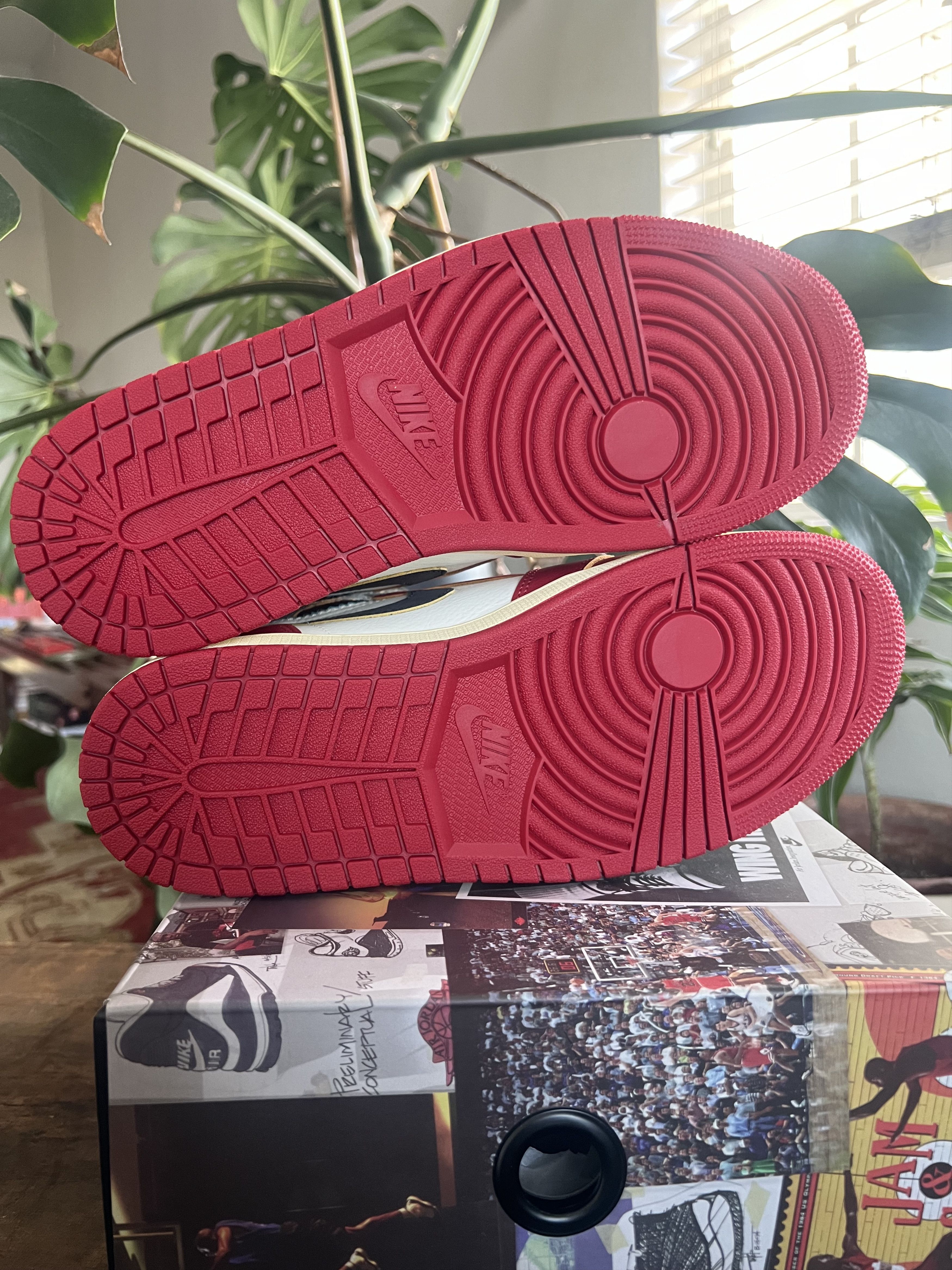 Jordan Brand × Union LA Union LA x Jordan 1 Retro High OG SP 'Chicago Shadow' Size US 9.5 / EU 42-43 - 6 Thumbnail