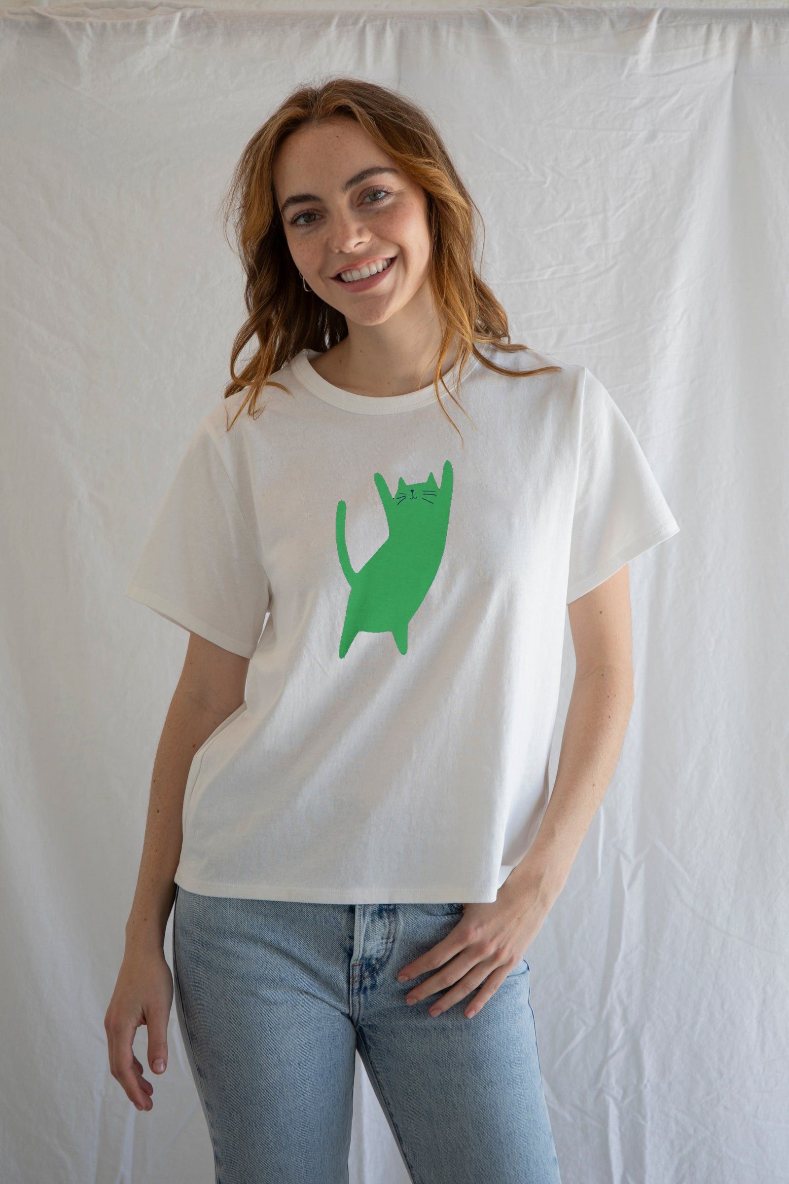 Designer × Vintage Big Stretch in Green Tee | Playful Cat Graphic T-Shirt Size M / US 6-8 / IT 42-44 - 4 Thumbnail