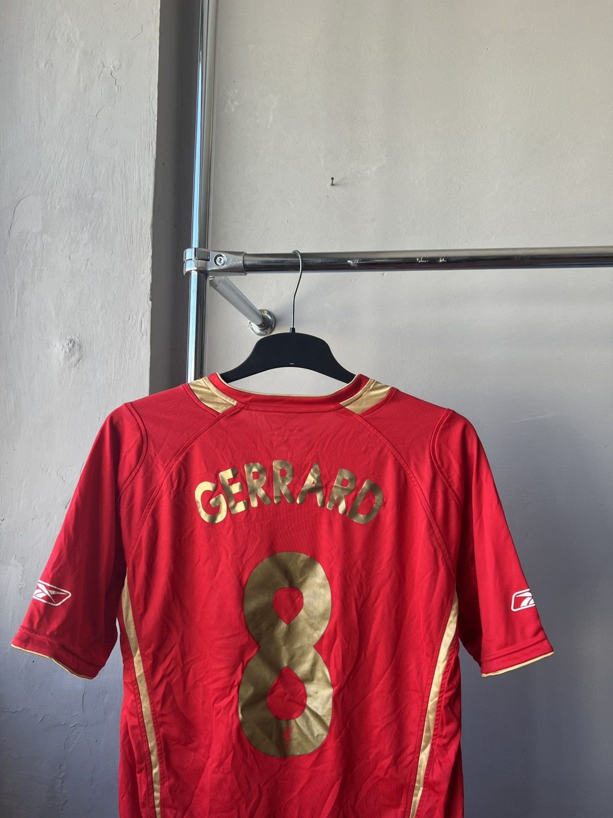 Reebok 2005/06 LIVERPOOL FC #8 GERRARD HOME SOCCER JERSEY SHIRT M-L Size US L / EU 52-54 / 3 - 16 Thumbnail
