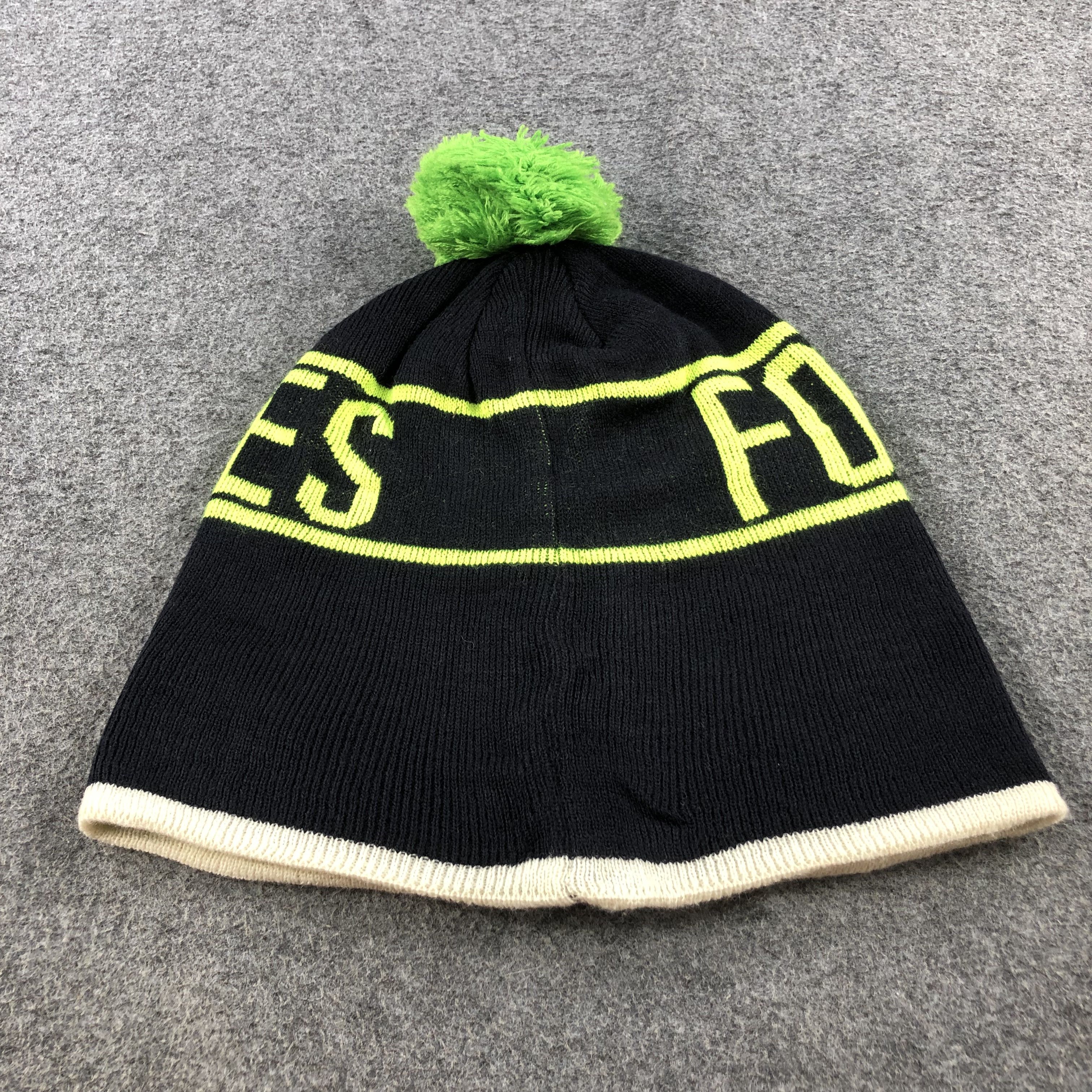 American Eagle Outfitters American Eagle Outfitters Bobble Neon Green Beanie B203 Size ONE SIZE - 4 Thumbnail