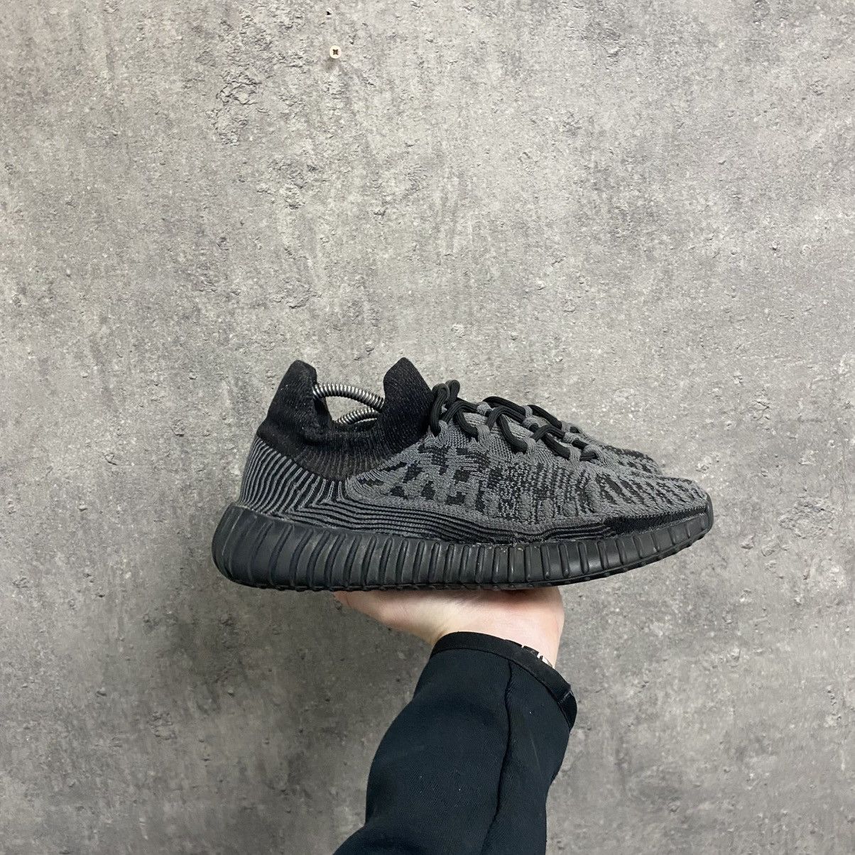 Adidas × Kanye West Adidas Yeezy Boost 350 V2 Sneakers Size US 8 / EU 41 - 1 Thumbnail