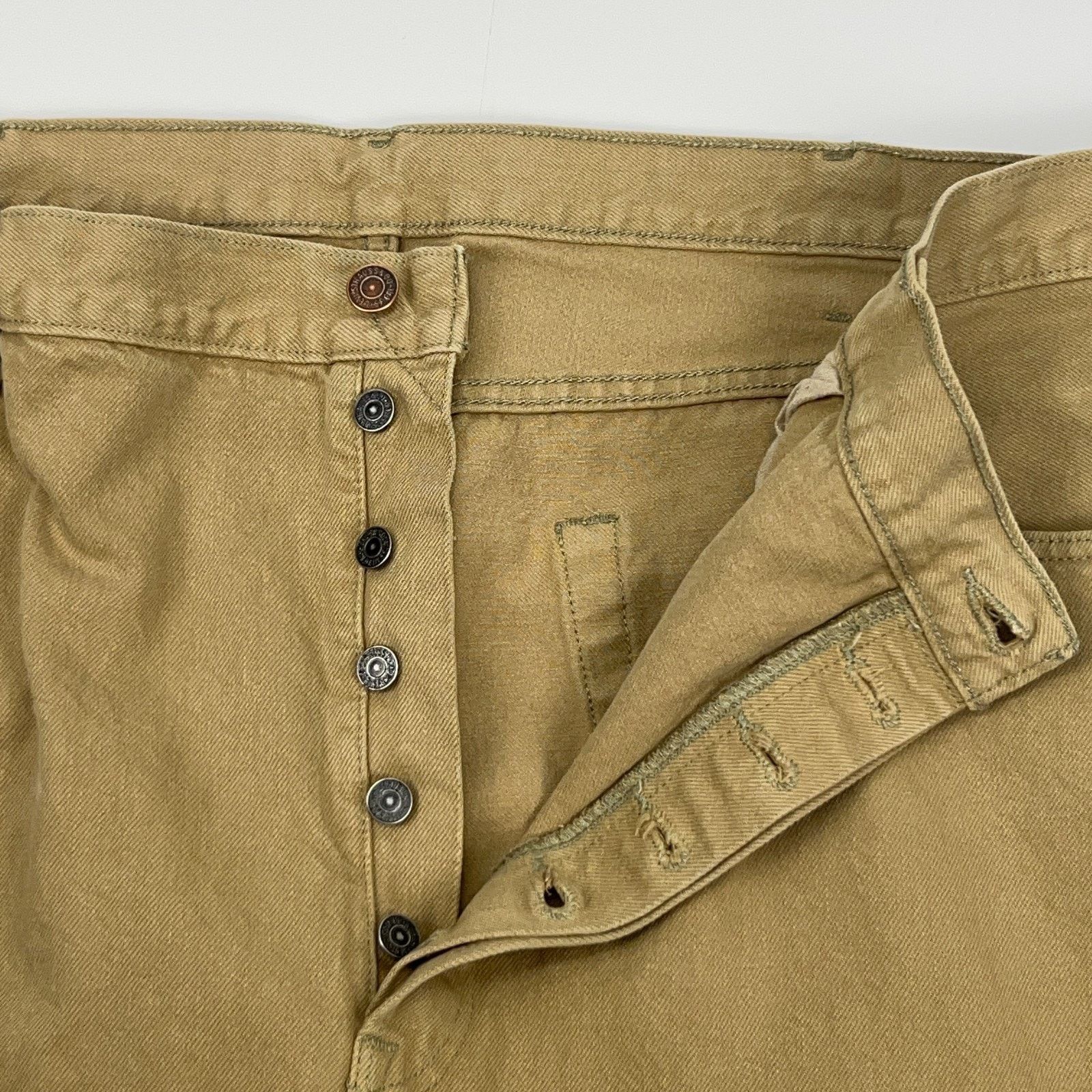 Levi's Levis 501 Button Fly Jeans Straight Fit 5 Pockets Tan 44x32 Size US 44 / EU 60 - 9 Thumbnail