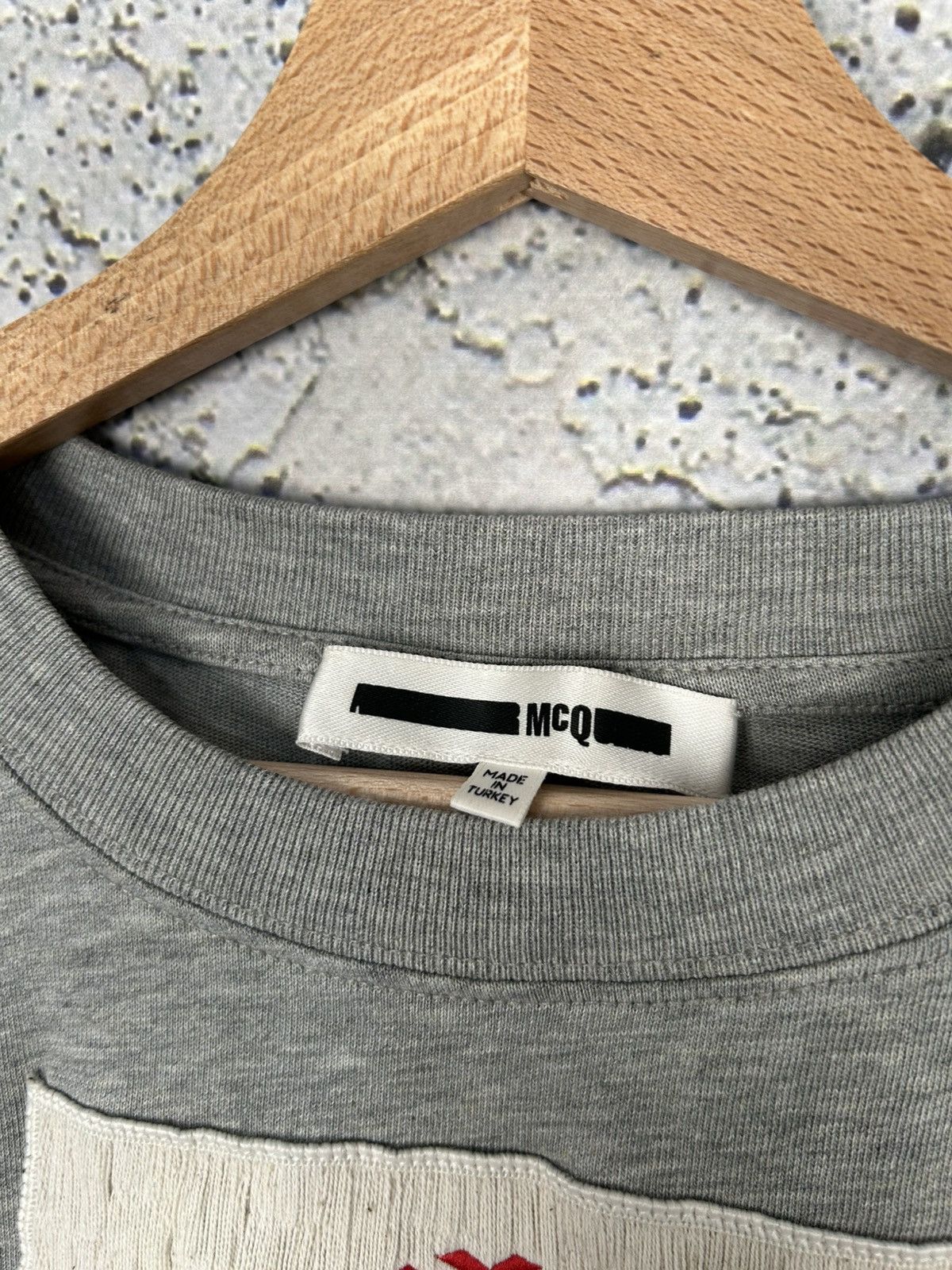 MCQ MCQ Japan Graphic Tee Avant Garde Designer Alternative Size US L / EU 52-54 / 3 - 4 Thumbnail