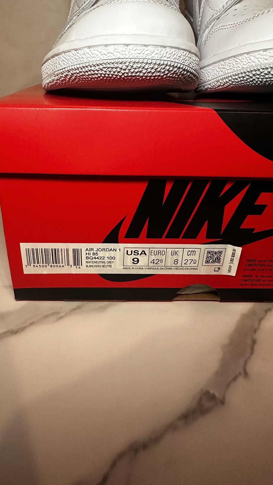 Nike Air Jordan 1 Retro Size US 9 / EU 42 - 2 Thumbnail