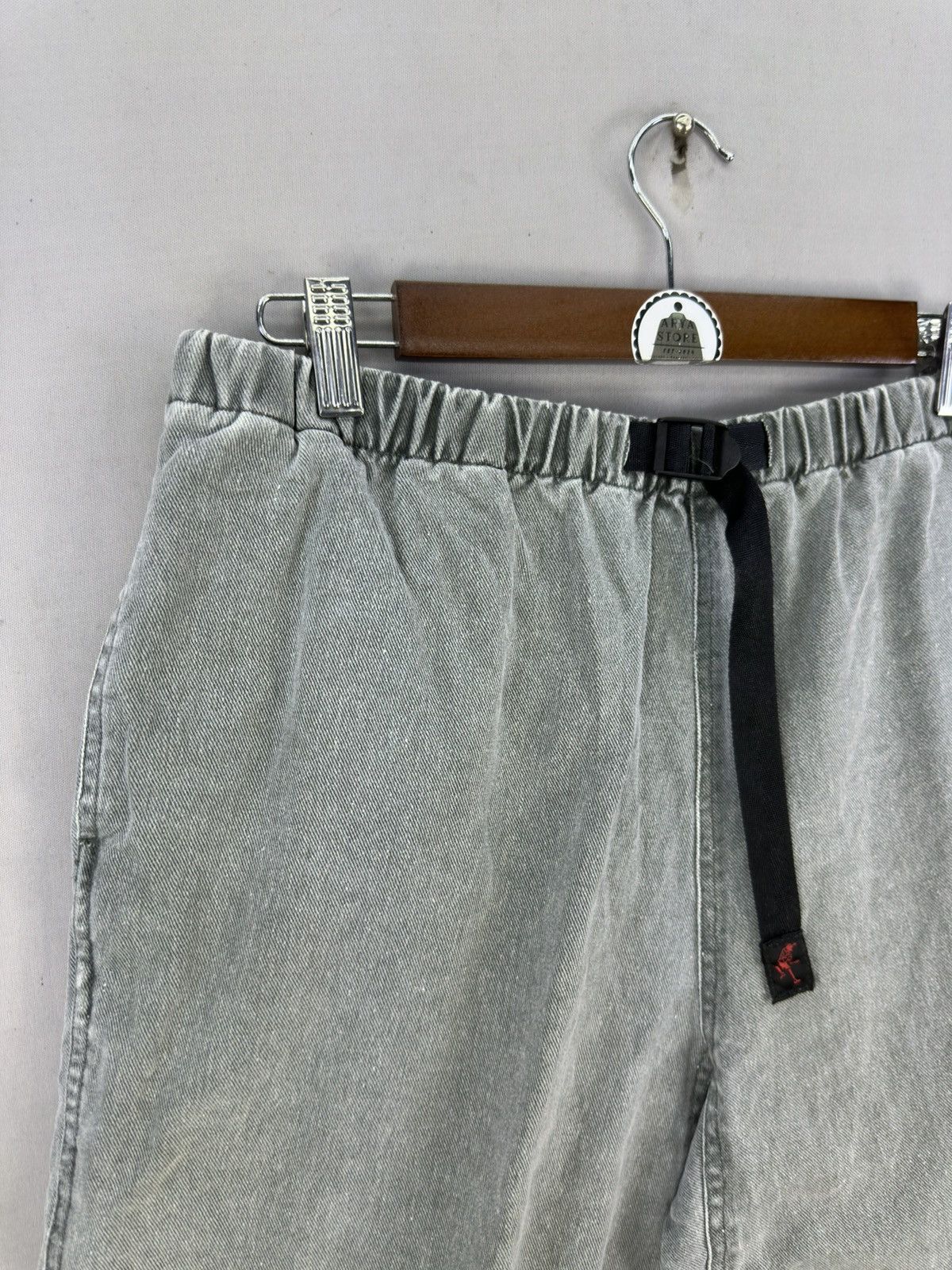 Gramicci Gramicci Grey Short Pants Size US 32 / EU 48 - 2 Thumbnail